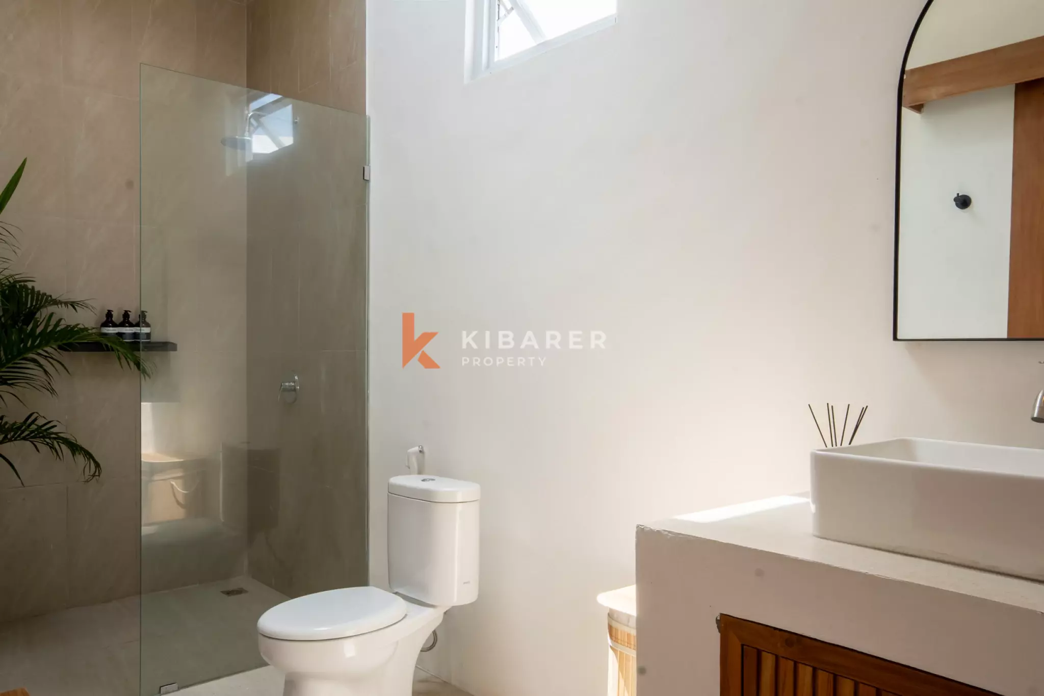 Villa moderne tropicale de 3 chambres avec jardin - Oasis privée à Canggu