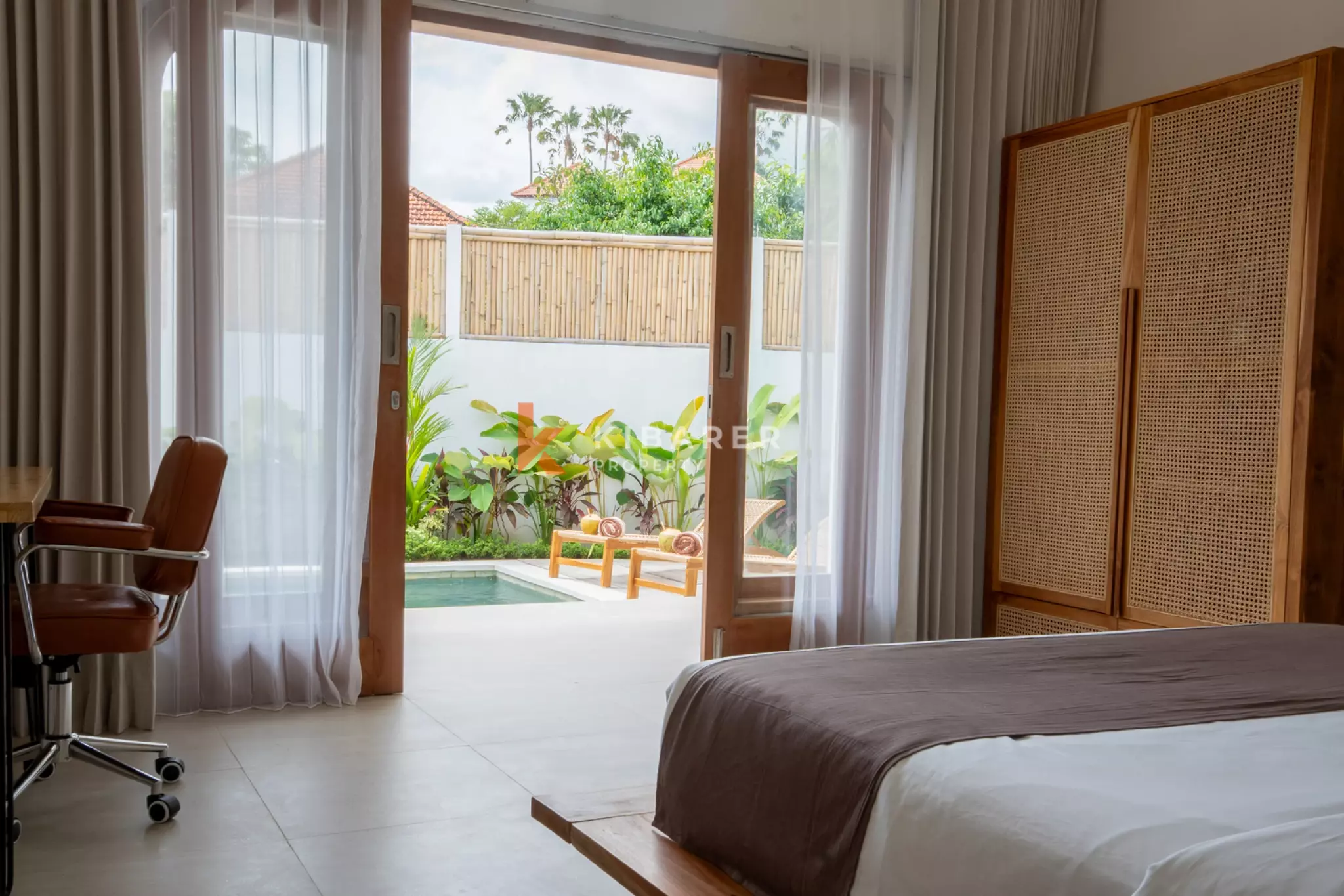 Villa moderne tropicale de 3 chambres avec jardin - Oasis privée à Canggu