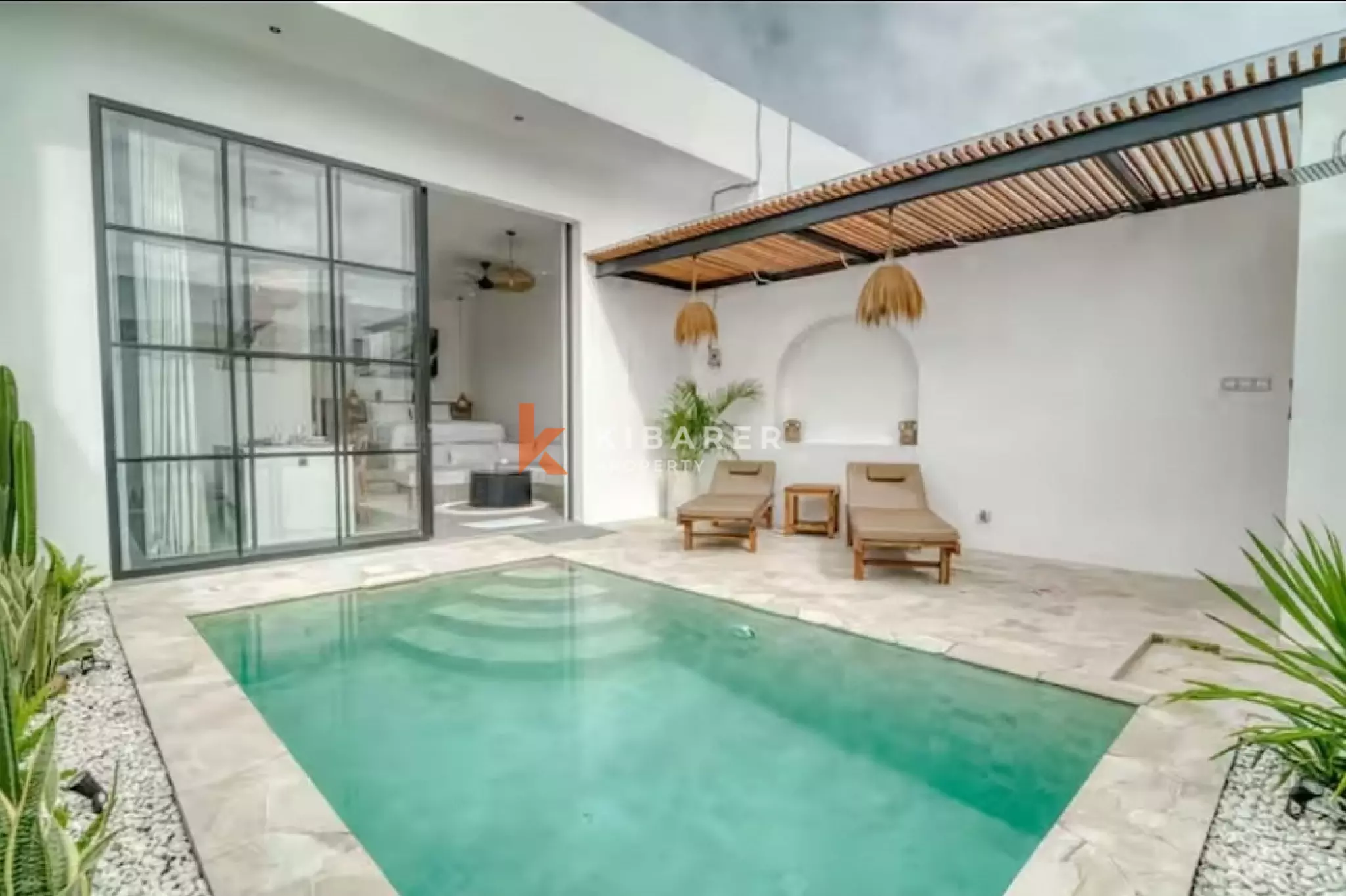 Vila Minimalis Modern Satu Kamar Tidur di Berawa yang Dinamis