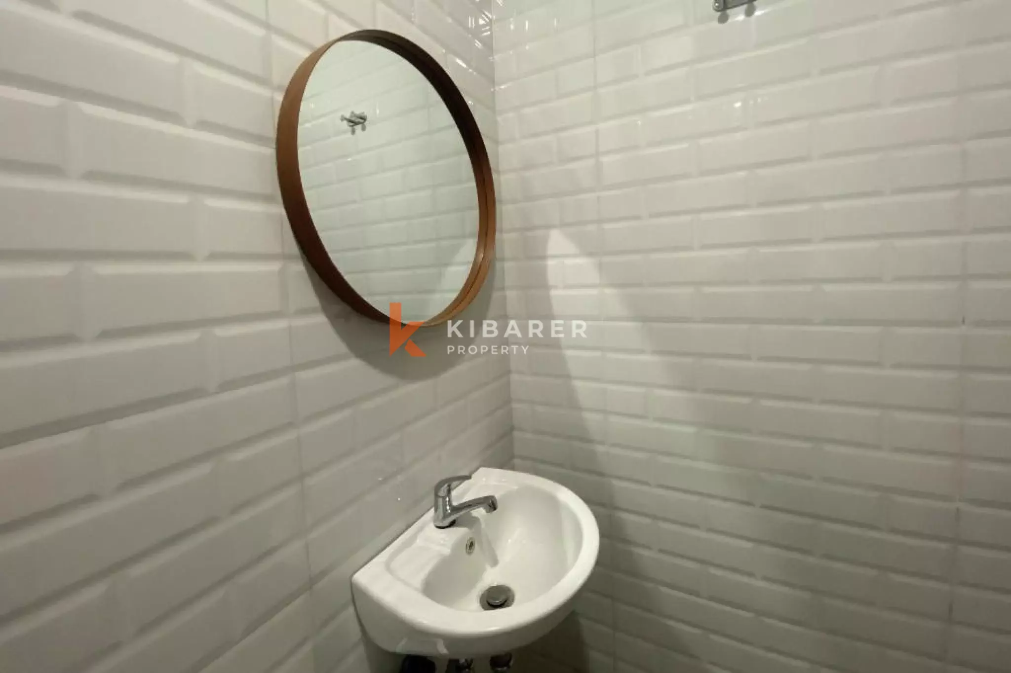 Beachside Living One -Bedroom Studio Villa in Nyanyi