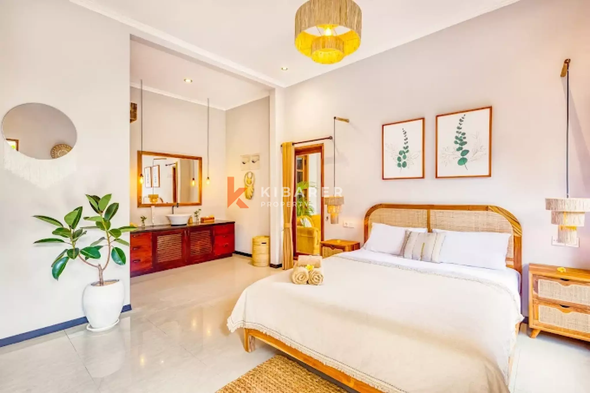 Comfortable Family Villa with Four Bedrooms in Berawa