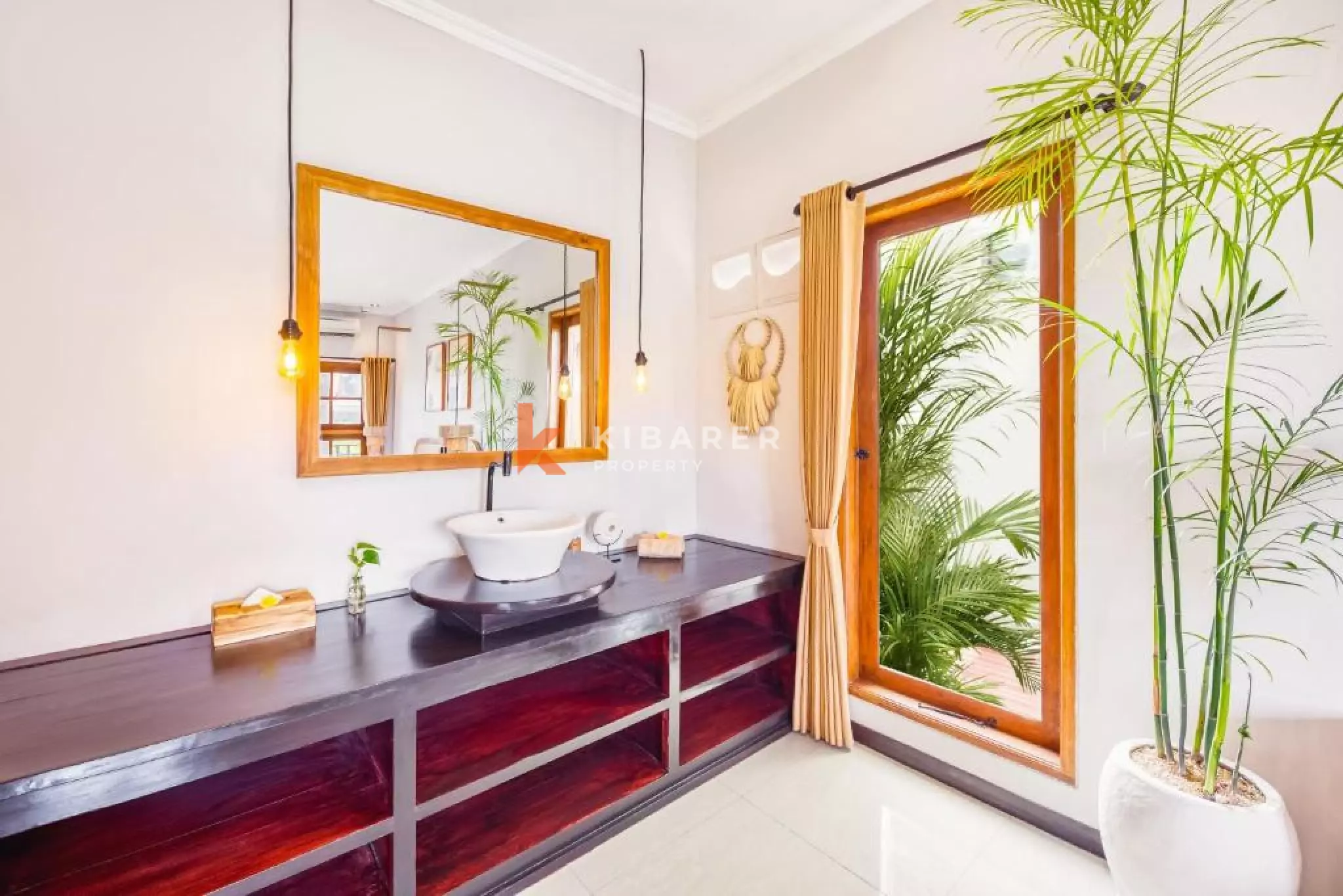 Comfortable Family Villa with Four Bedrooms in Berawa