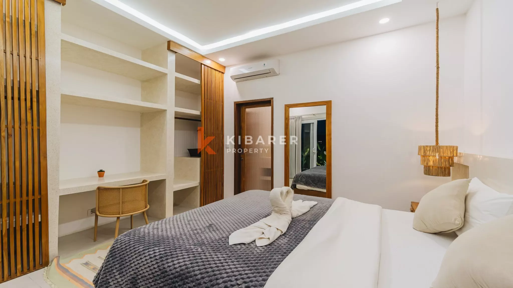 Villa Kolam Renang Dua Kamar Tidur yang Menawan dengan Pemandangan Indah di Atap Cemagi