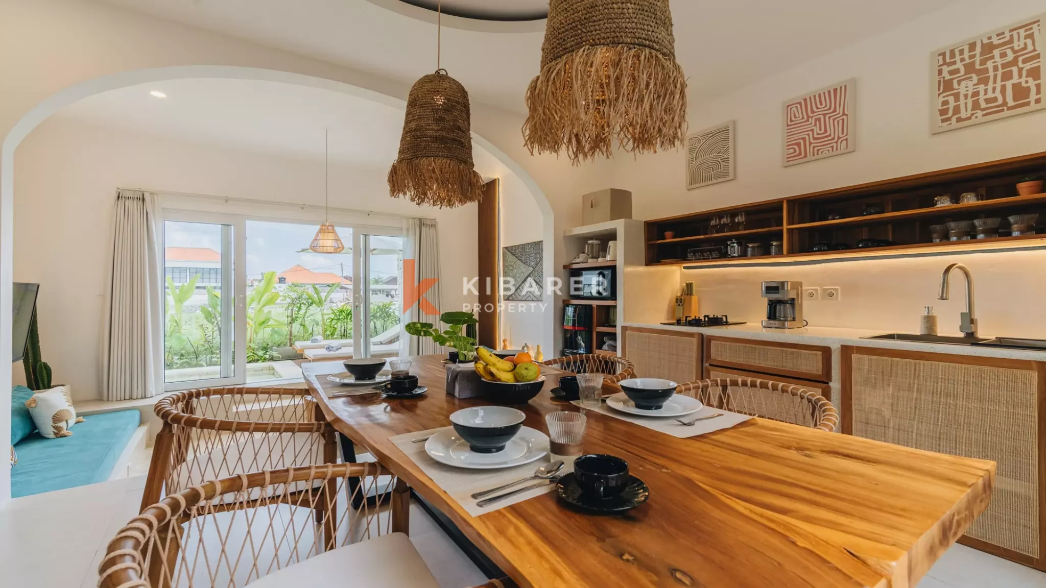 Villa Kolam Renang Dua Kamar Tidur yang Menawan dengan Pemandangan Indah di Atap Cemagi