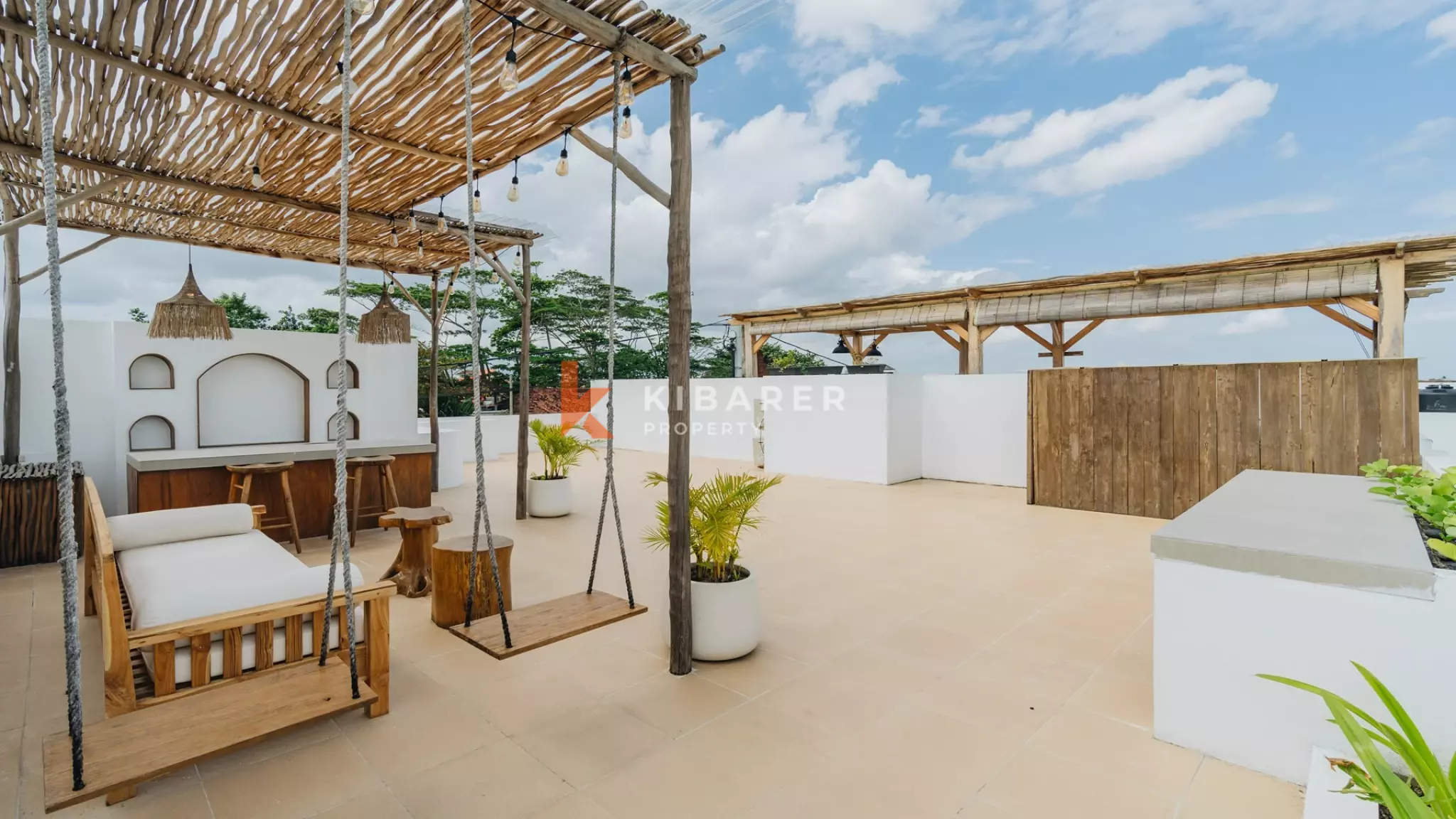 Villa Kolam Renang Dua Kamar Tidur yang Menawan dengan Pemandangan Indah di Atap Cemagi