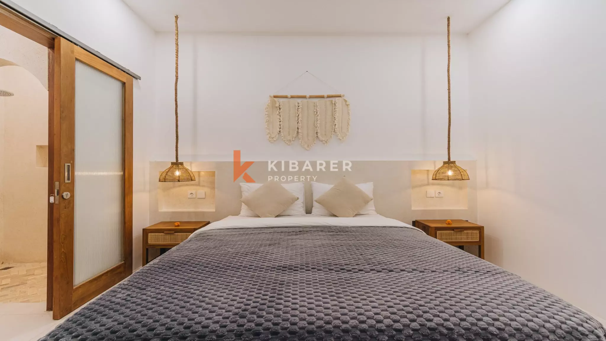 Villa Kolam Renang Dua Kamar Tidur yang Menawan dengan Pemandangan Indah di Atap Cemagi