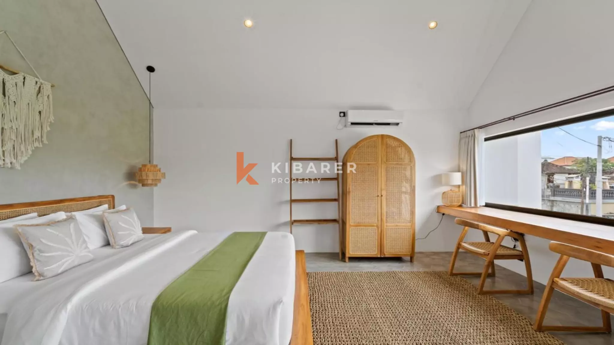 Villa contemporaine élégante avec piscine privée et une chambre à Canggu