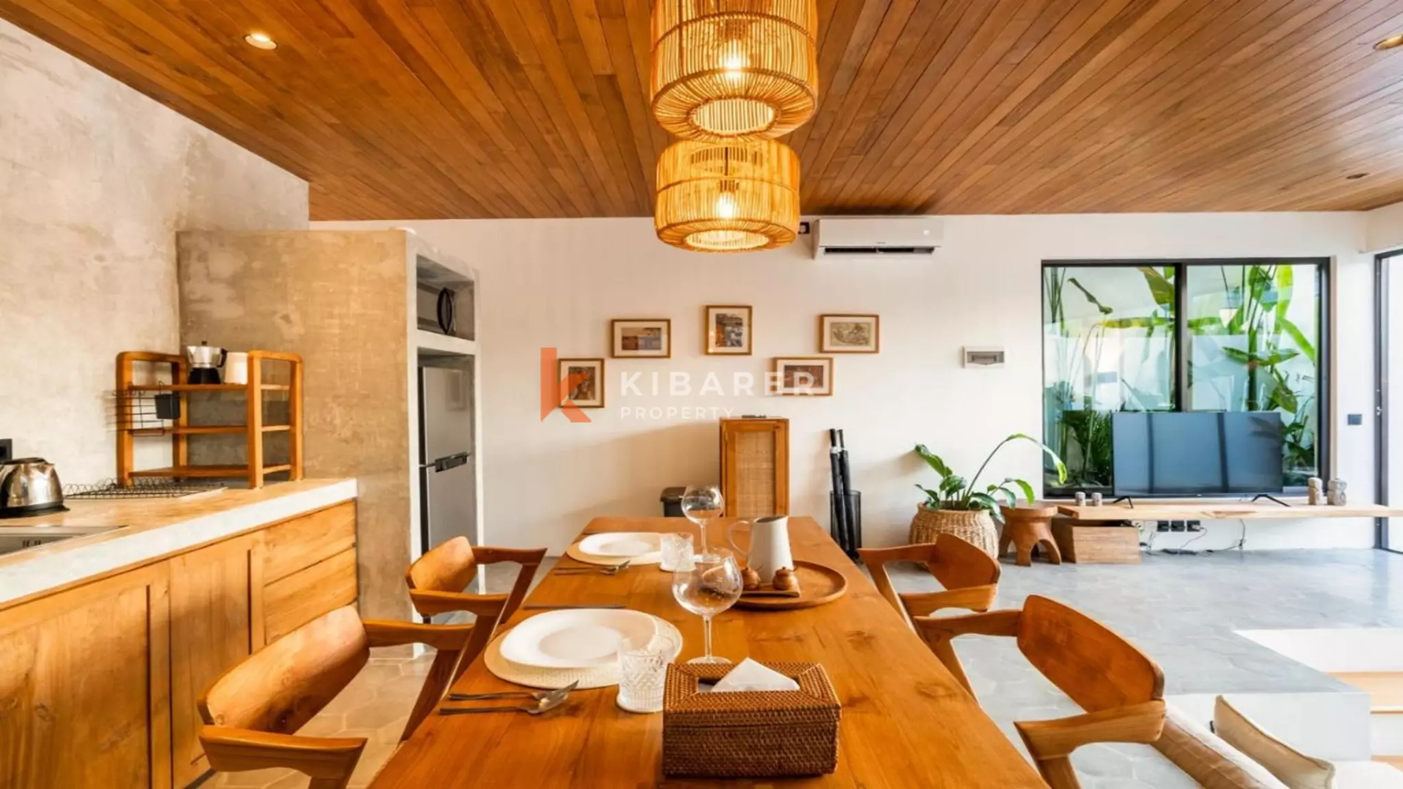 Villa contemporaine élégante avec piscine privée et une chambre à Canggu