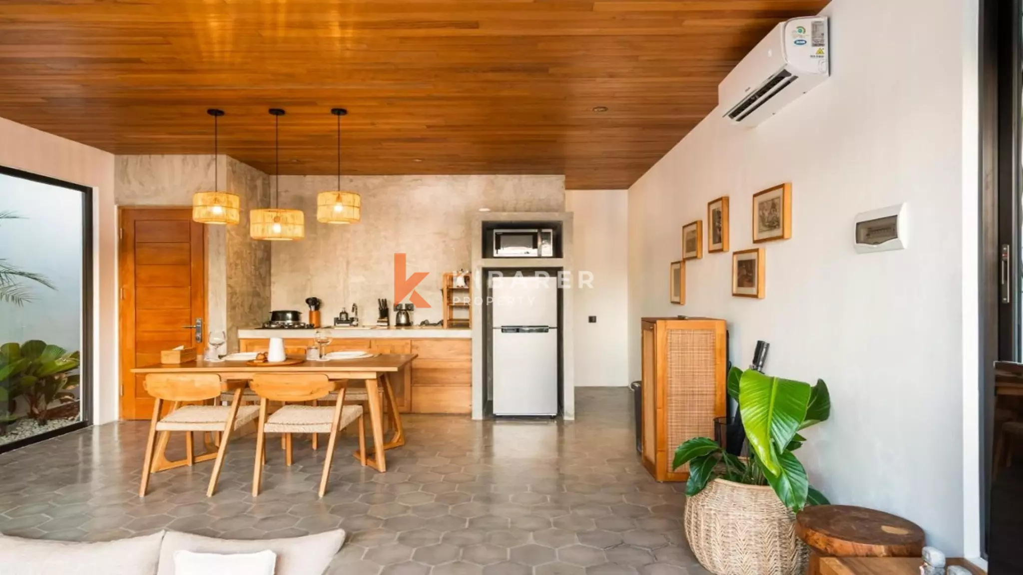 Villa contemporaine élégante avec piscine privée et une chambre à Canggu