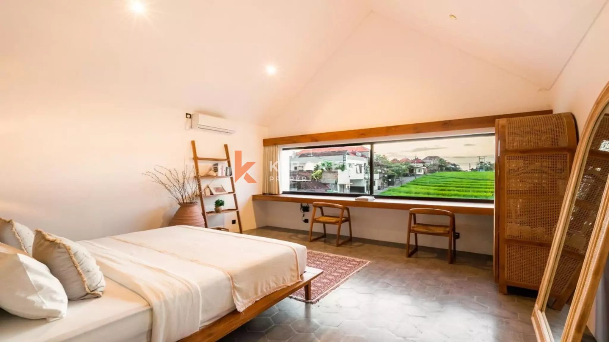 Villa contemporaine élégante avec piscine privée et une chambre à Canggu