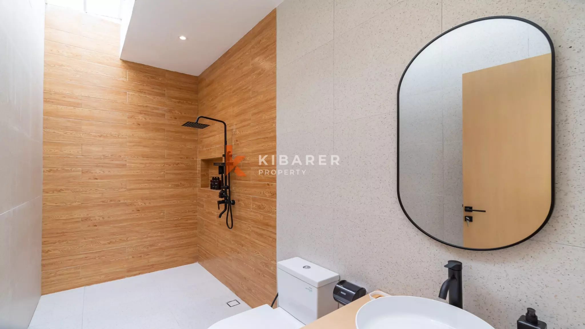 Contemporary Three-Bedroom Tropical Residence with Private Pool in Prime Jimbaran