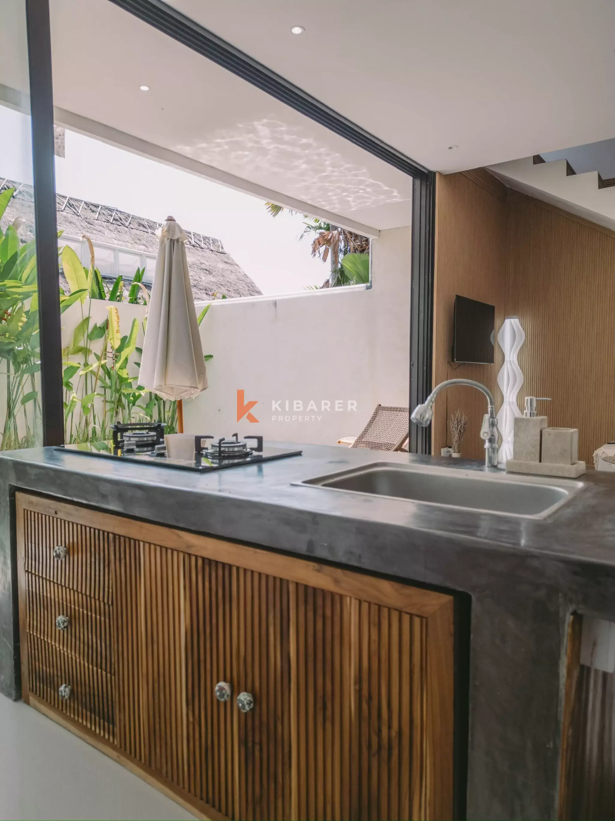 Sylish Elegant Two-Bedroom Villa in Canggu Kayutulang