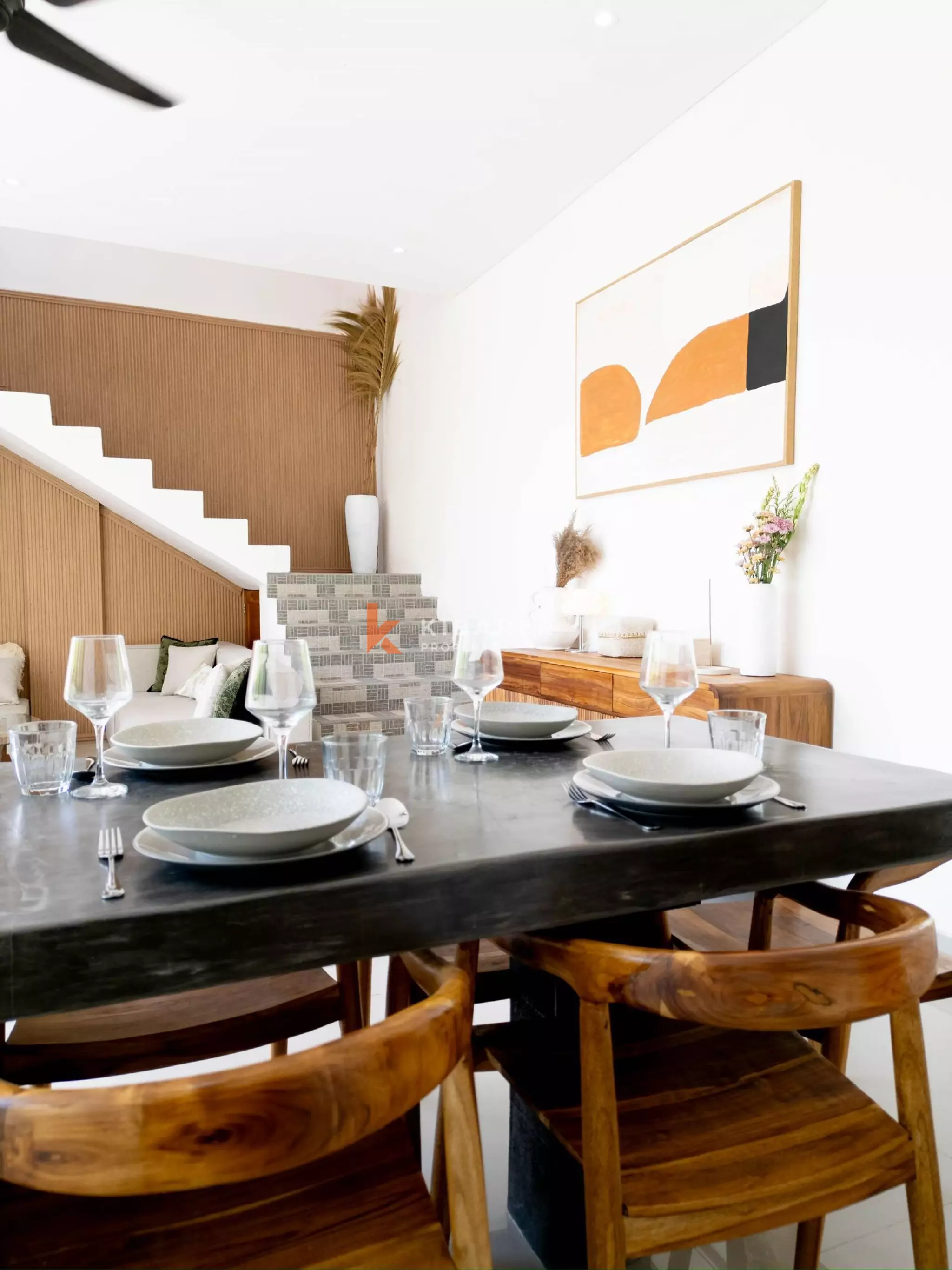 Sylish Elegant Two-Bedroom Villa in Canggu Kayutulang