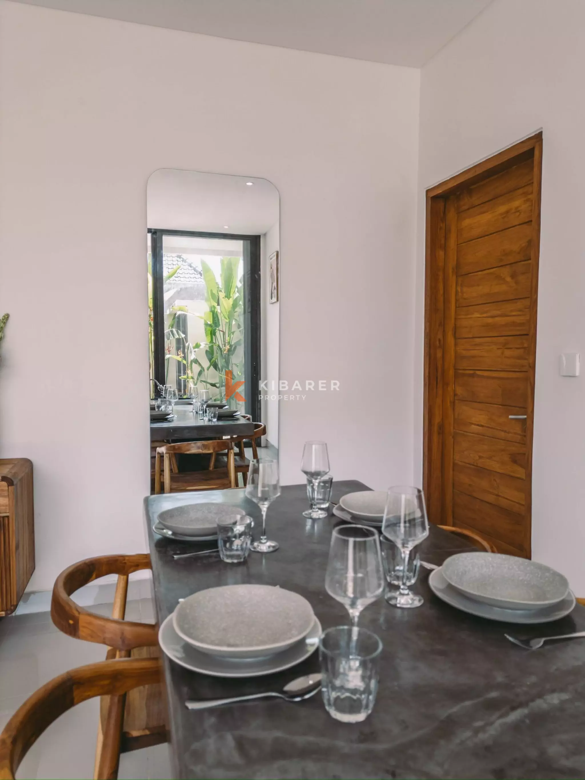 Sylish Elegant Two-Bedroom Villa in Canggu Kayutulang