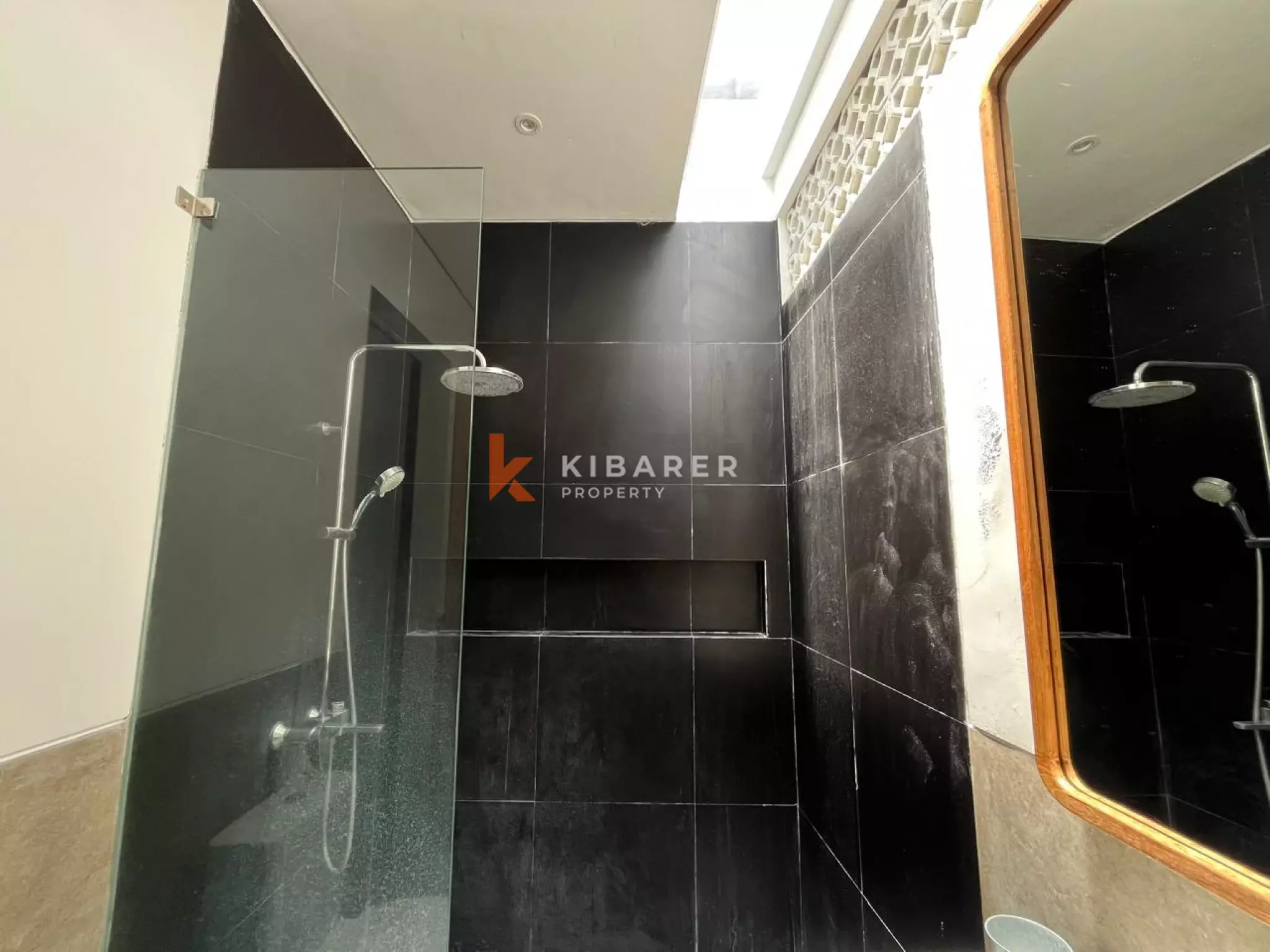 Cozy Two-Bedroom Enclosed Villa in Tumbak Bayuh