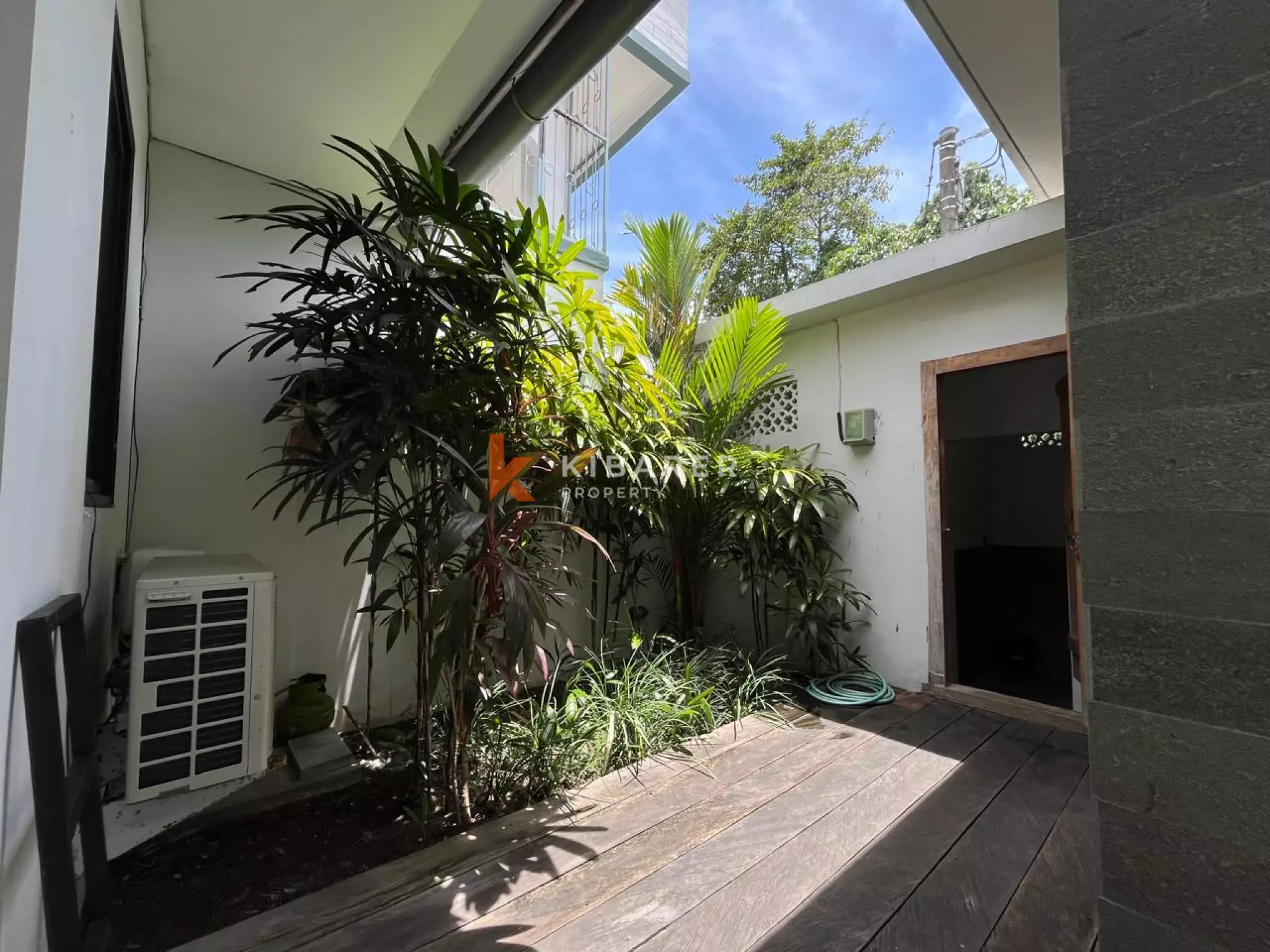 Cozy Two-Bedroom Enclosed Villa in Tumbak Bayuh