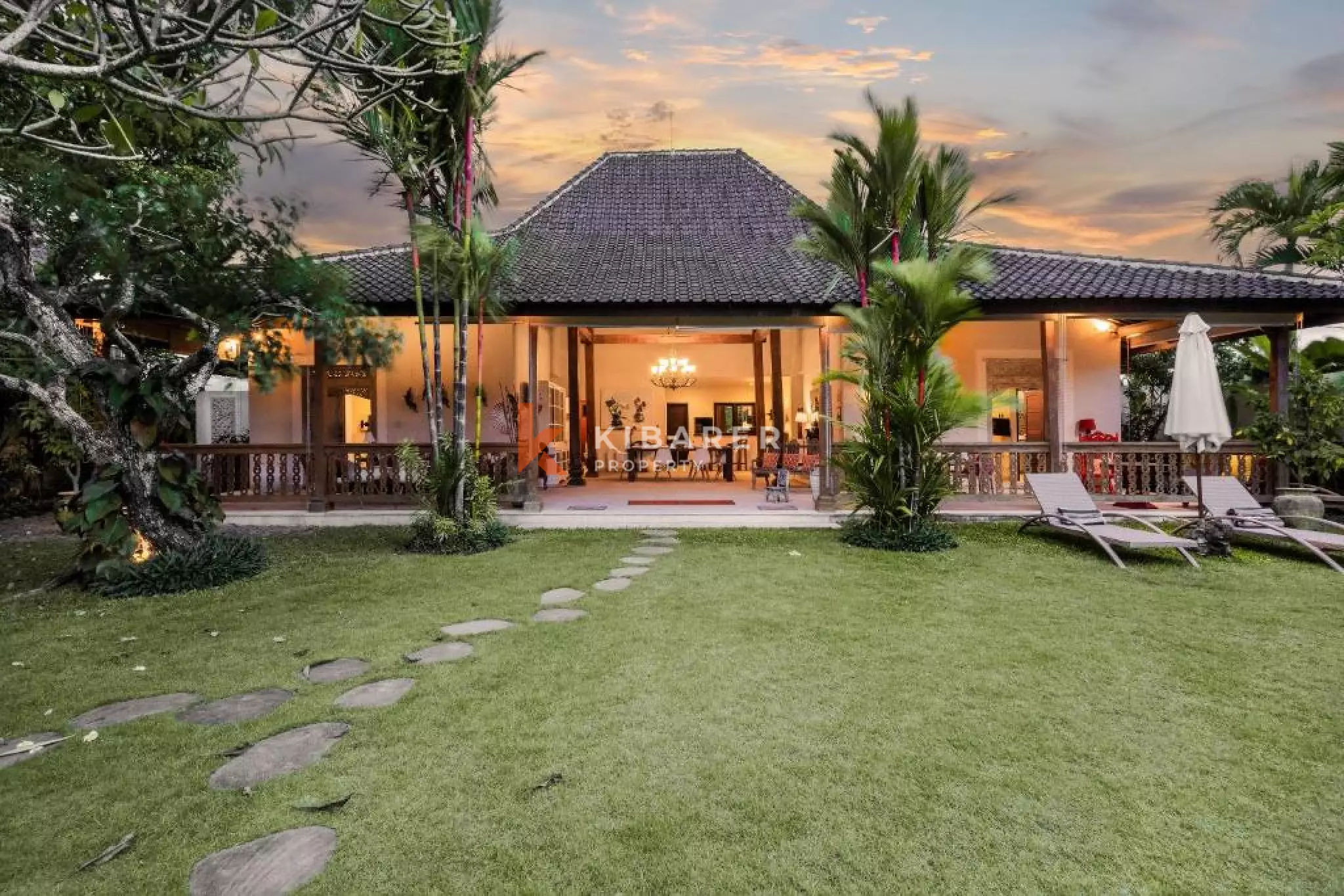 Exclusive Four-Bedroom Wooden Retreat Villa in Prime Umalas