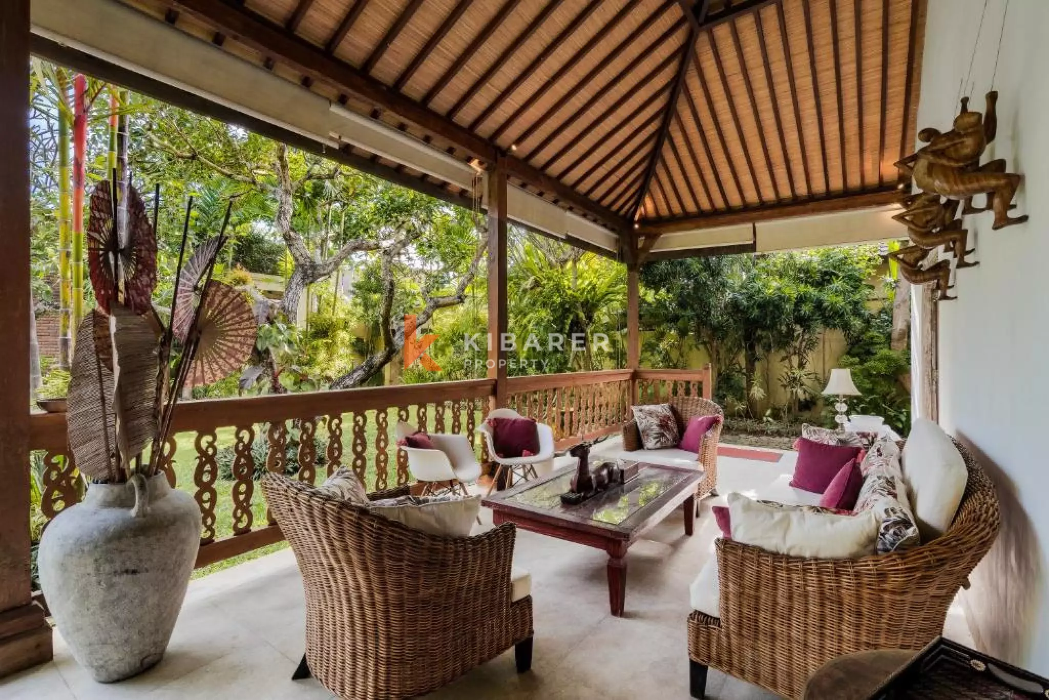 Exclusive Four-Bedroom Wooden Retreat Villa in Prime Umalas