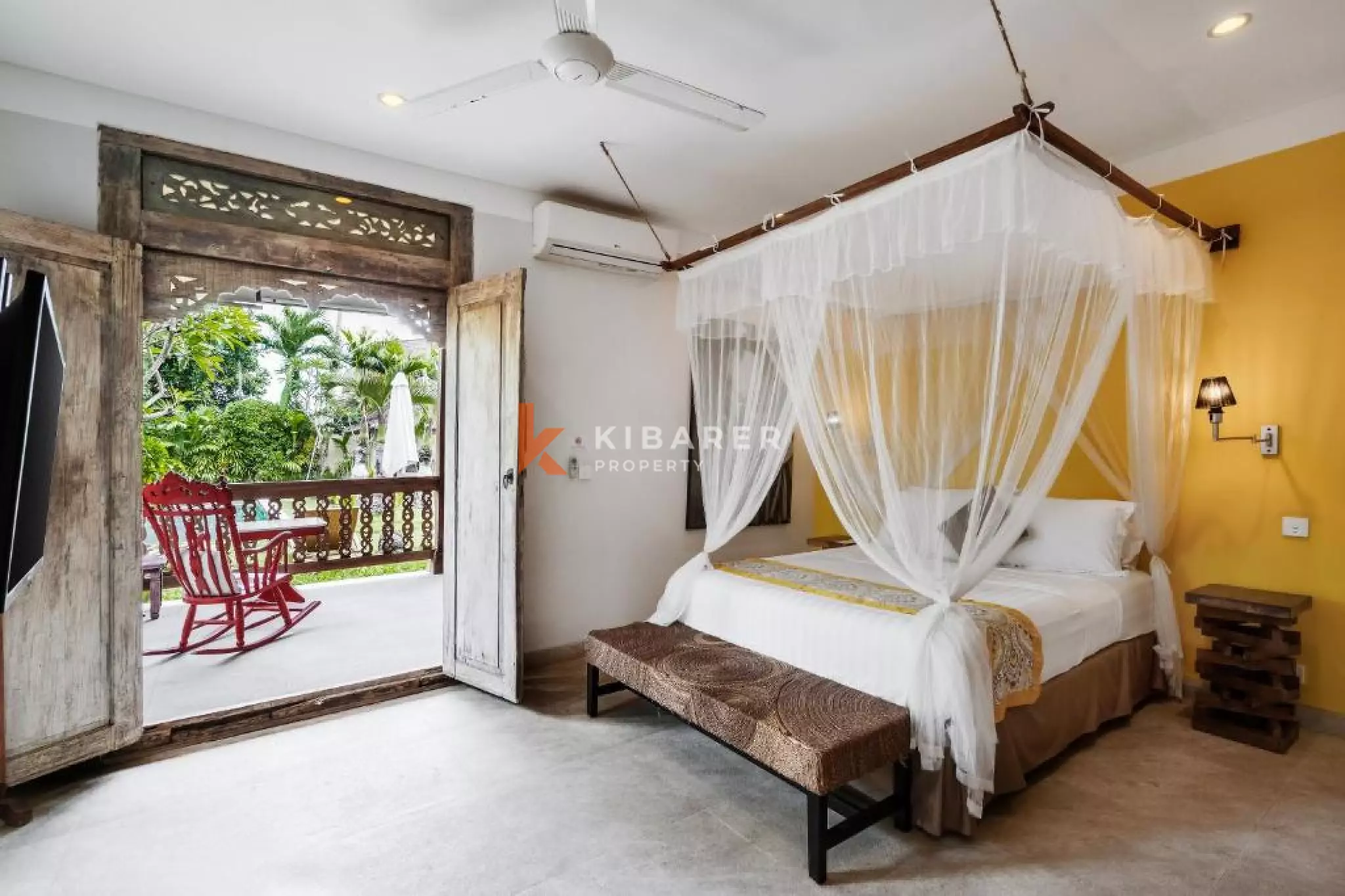 Exclusive Four-Bedroom Wooden Retreat Villa in Prime Umalas