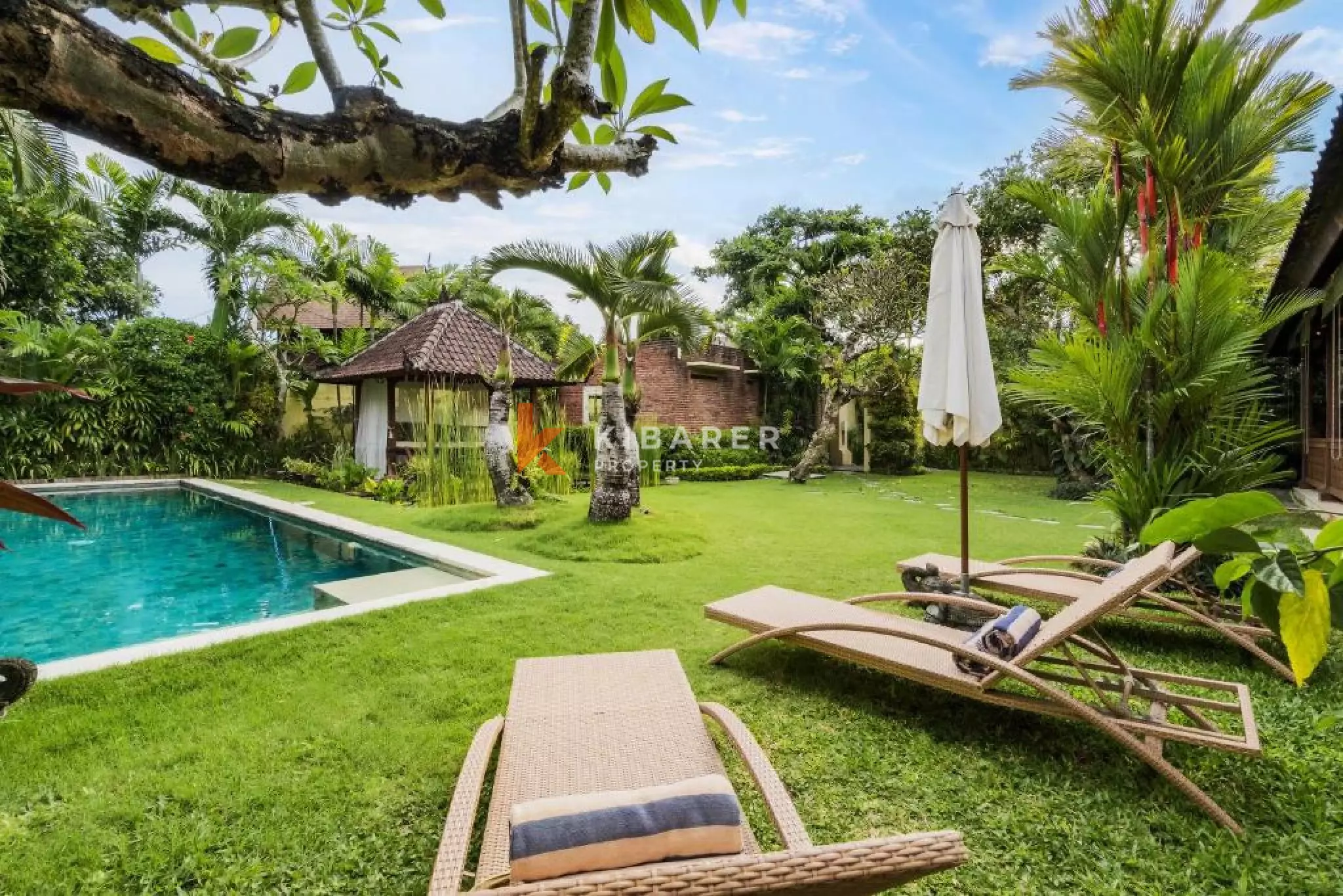 Exclusive Four-Bedroom Wooden Retreat Villa in Prime Umalas