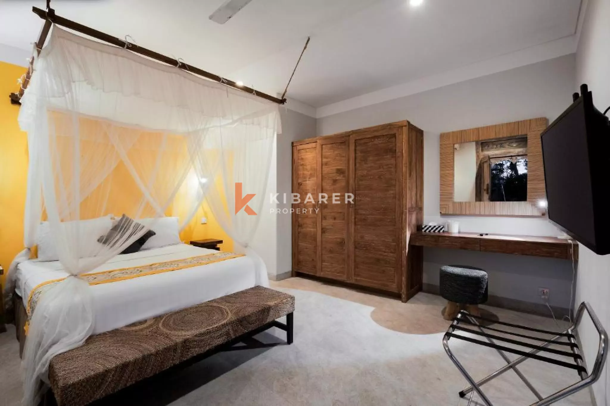 Exclusive Four-Bedroom Wooden Retreat Villa in Prime Umalas