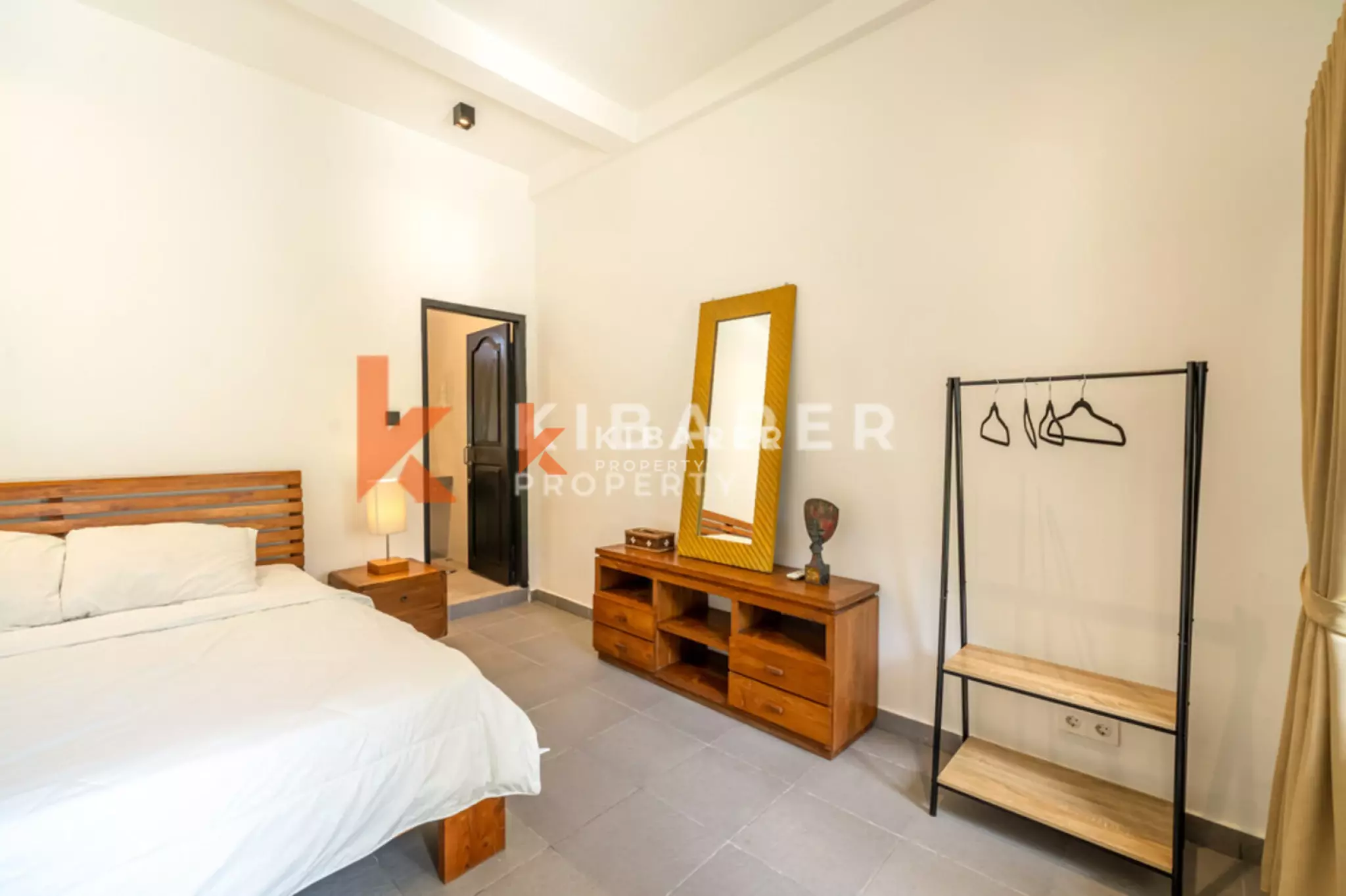 Koleksi Umalas - Vila Modern Lima Kamar Tidur dengan Ruang Kantor Pribadi