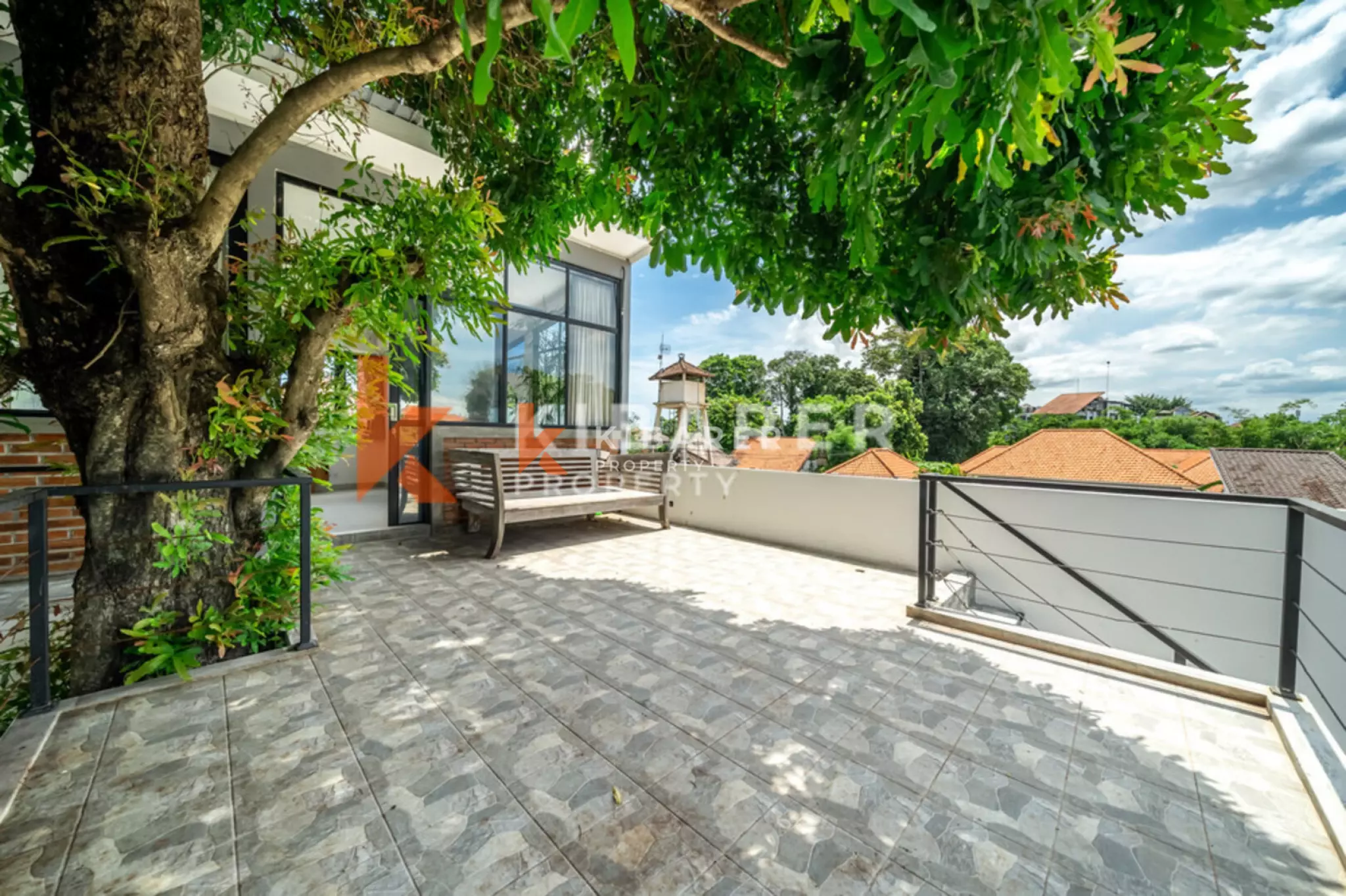 Koleksi Umalas - Vila Modern Lima Kamar Tidur dengan Ruang Kantor Pribadi