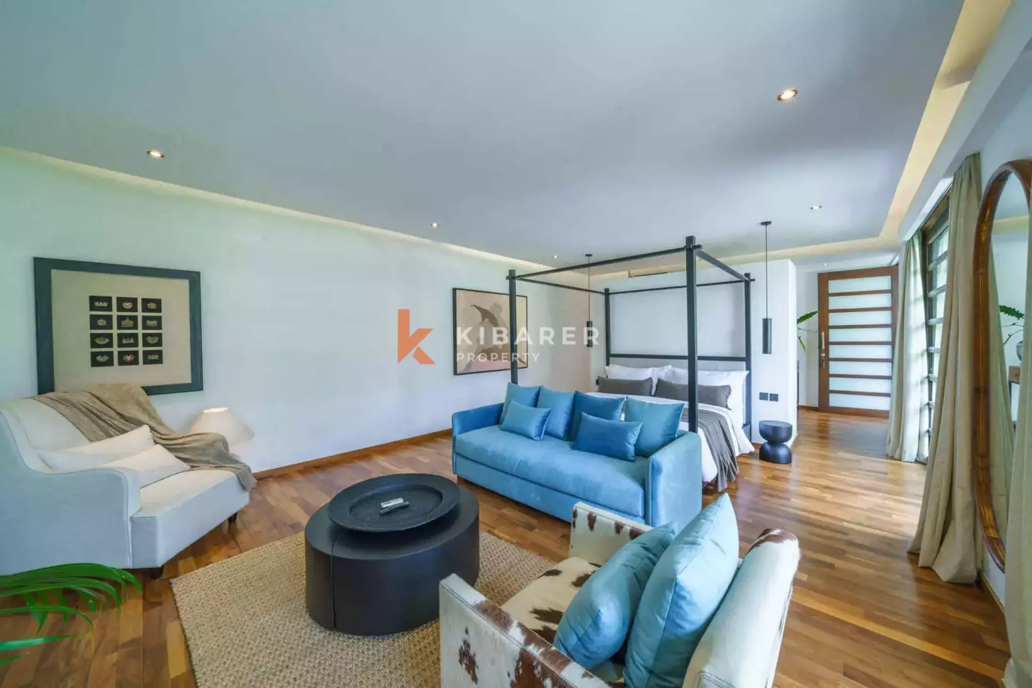 Vila Mewah Enam Kamar Tidur Berkelas di Umalas