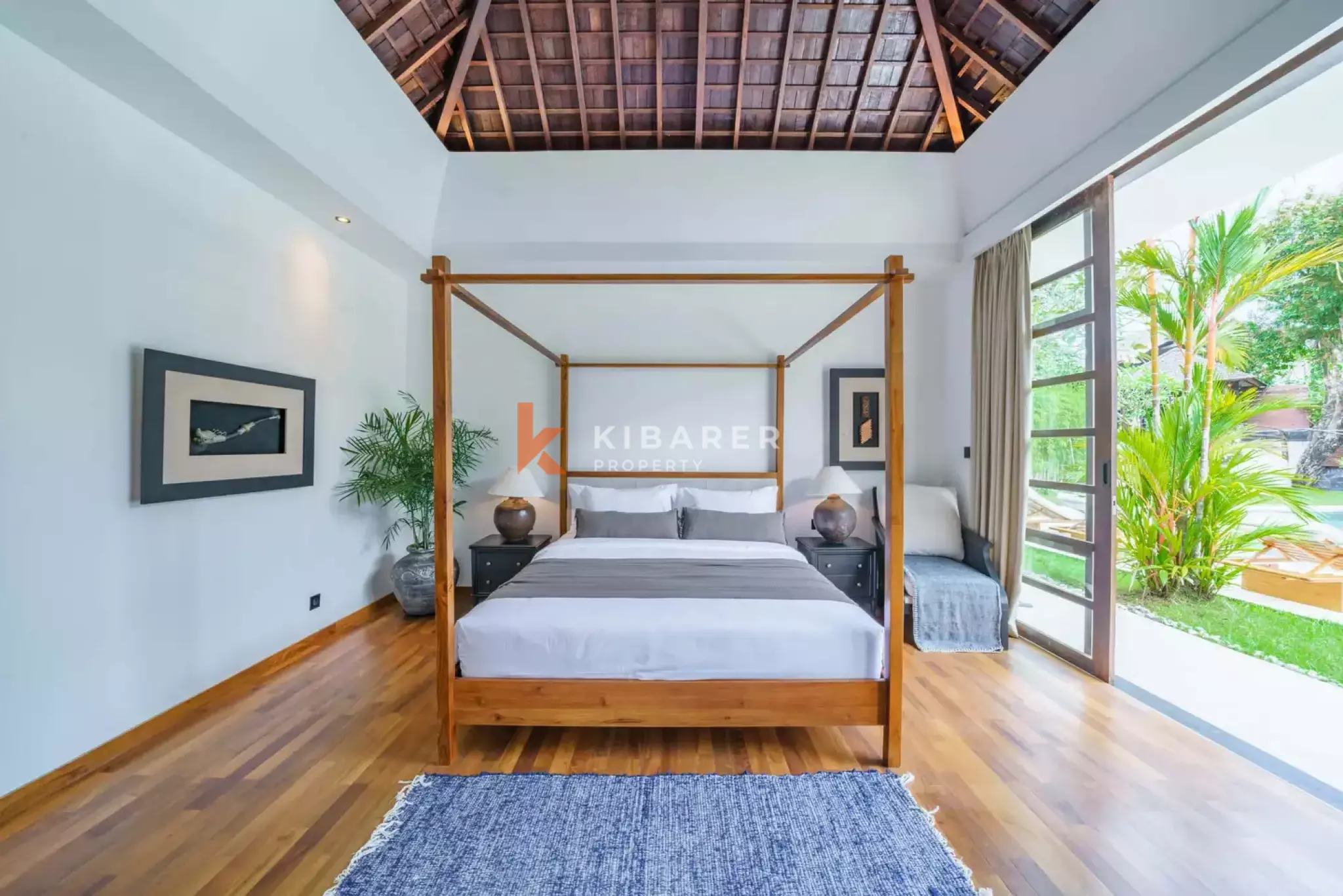 Vila Mewah Enam Kamar Tidur Berkelas di Umalas