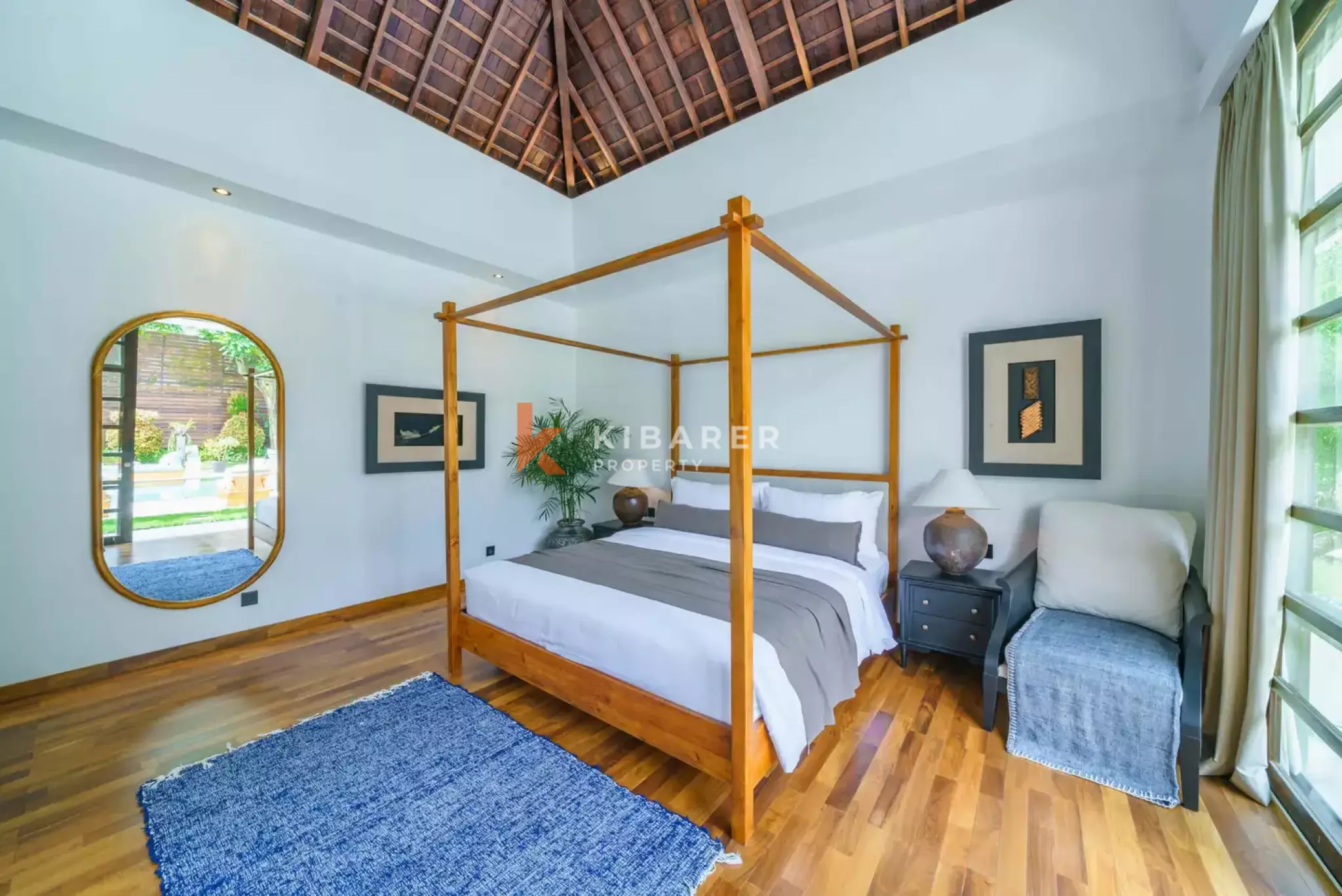 Vila Mewah Enam Kamar Tidur Berkelas di Umalas