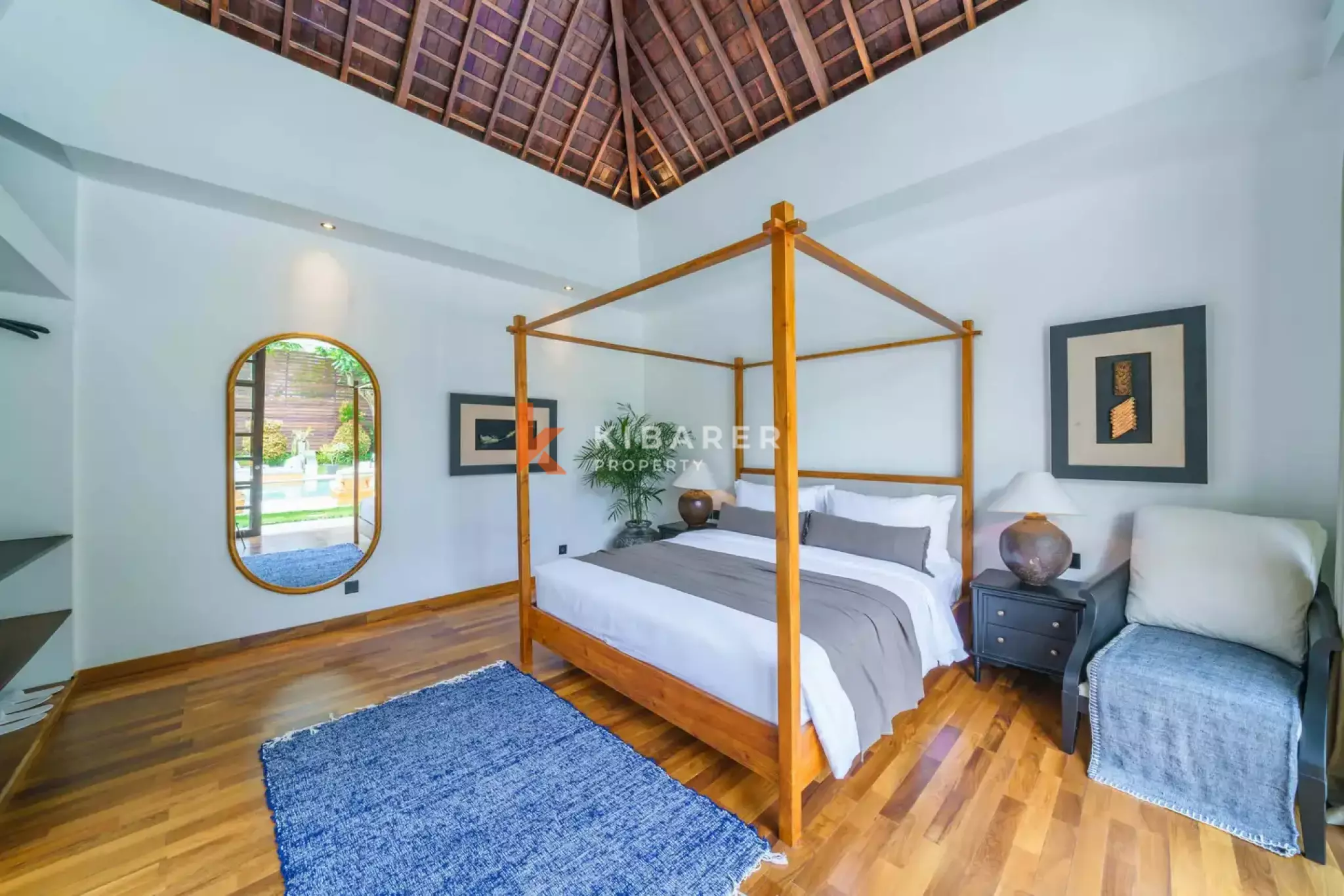 Vila Mewah Enam Kamar Tidur Berkelas di Umalas