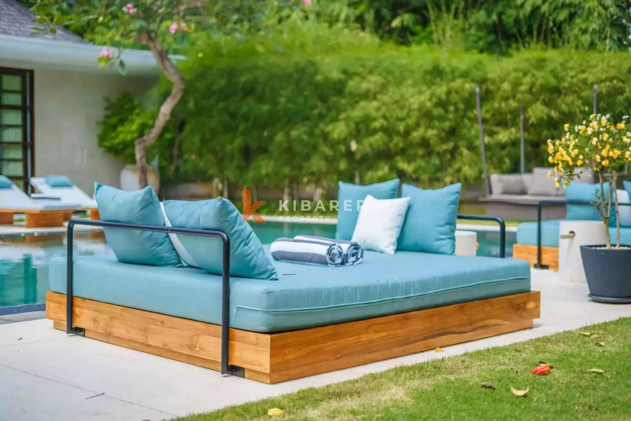 Vila Mewah Enam Kamar Tidur Berkelas di Umalas