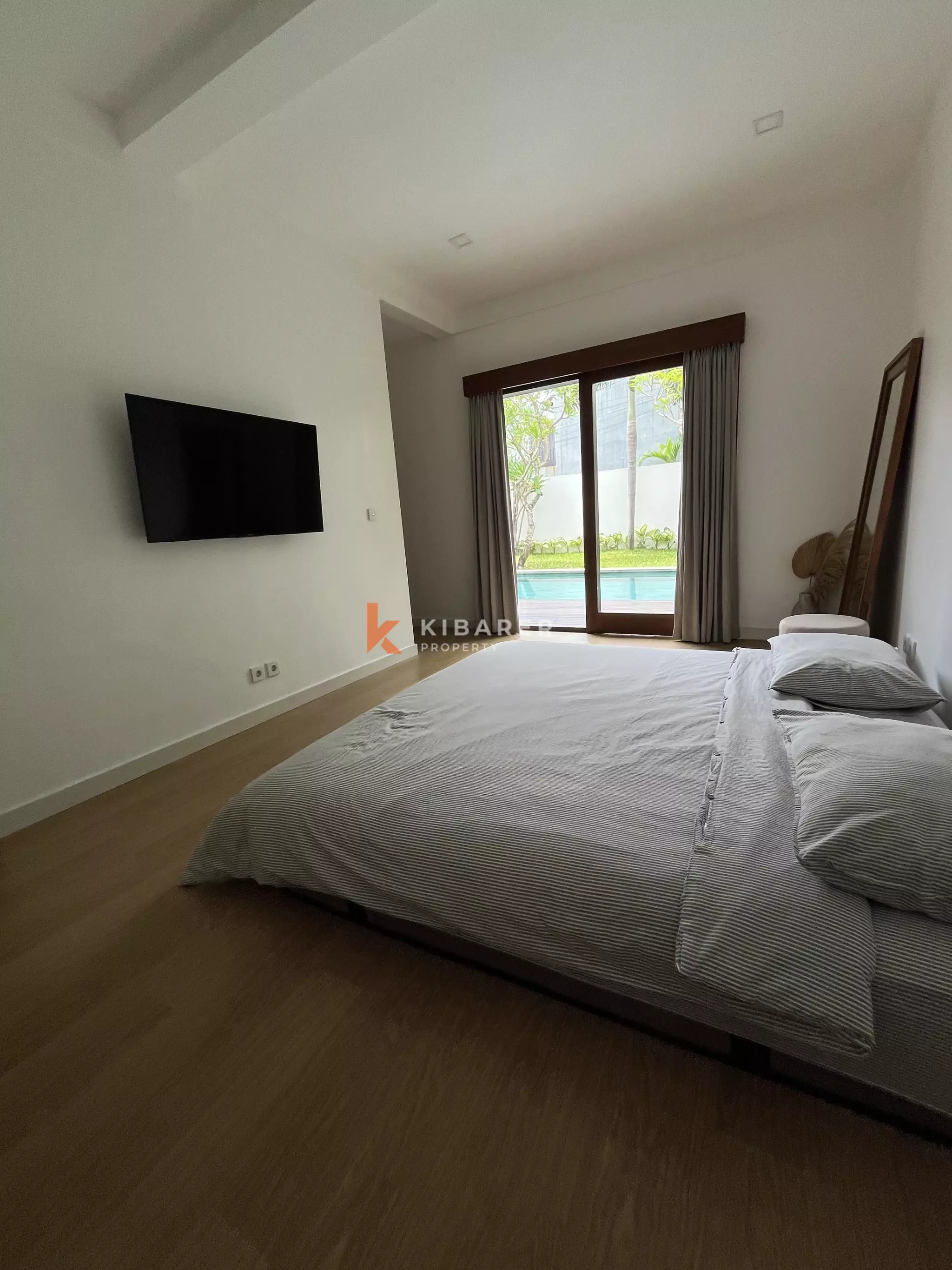 Prime Six-Bedroom Villa in the Heart of Berawa