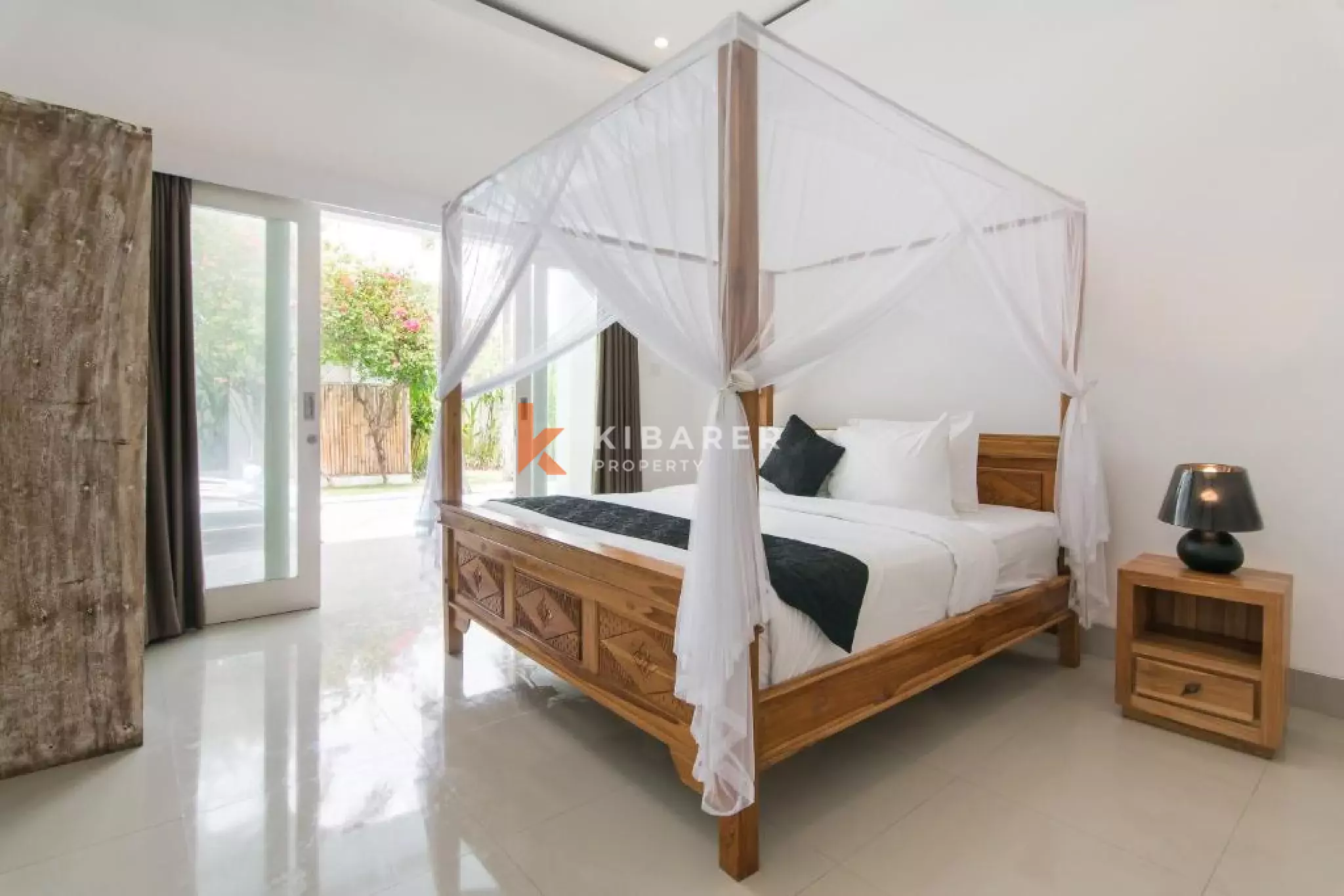 Prime Three-Bedroom Villa in Berawa Walking Distance to The Beach
