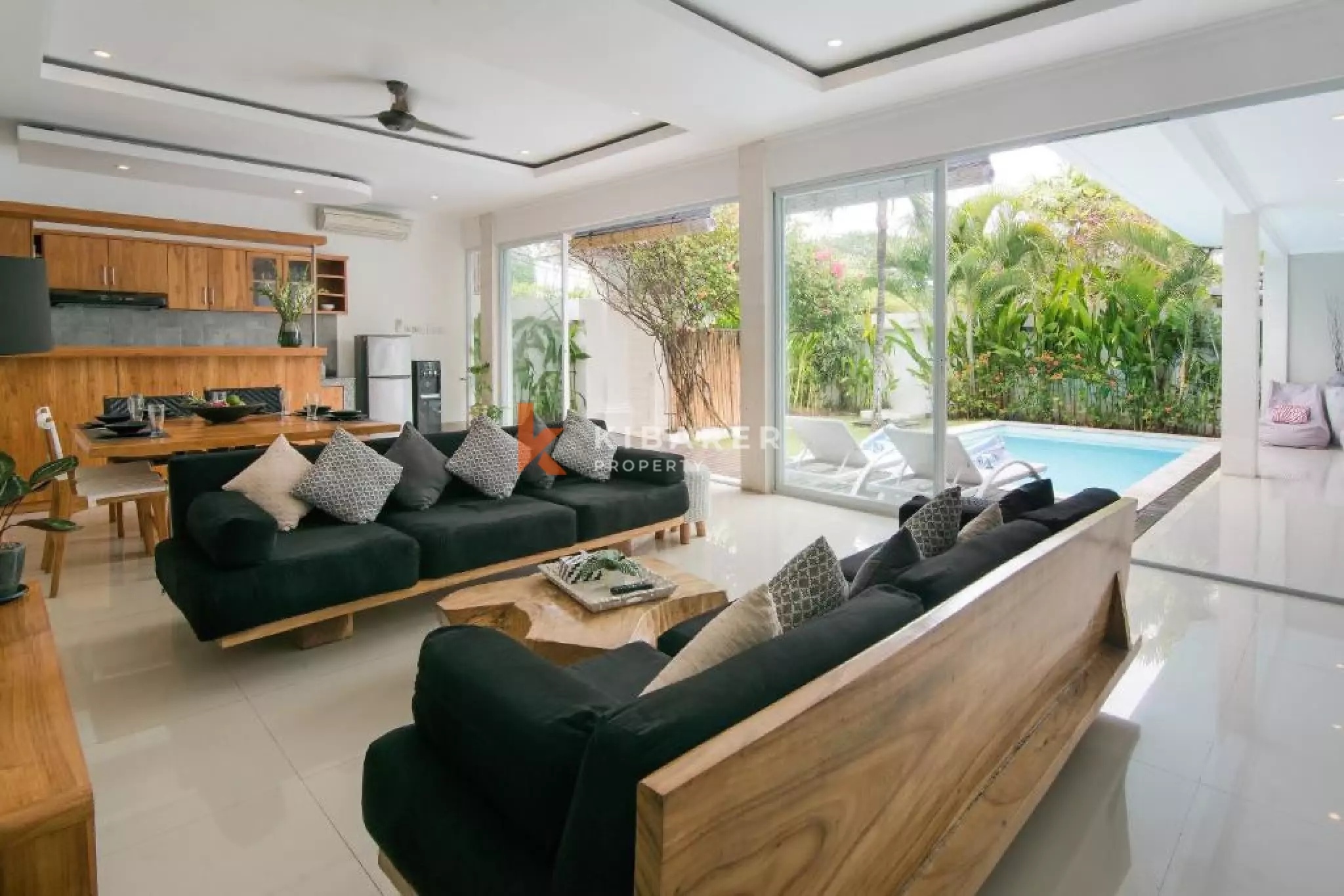 Prime Three-Bedroom Villa in Berawa Walking Distance to The Beach