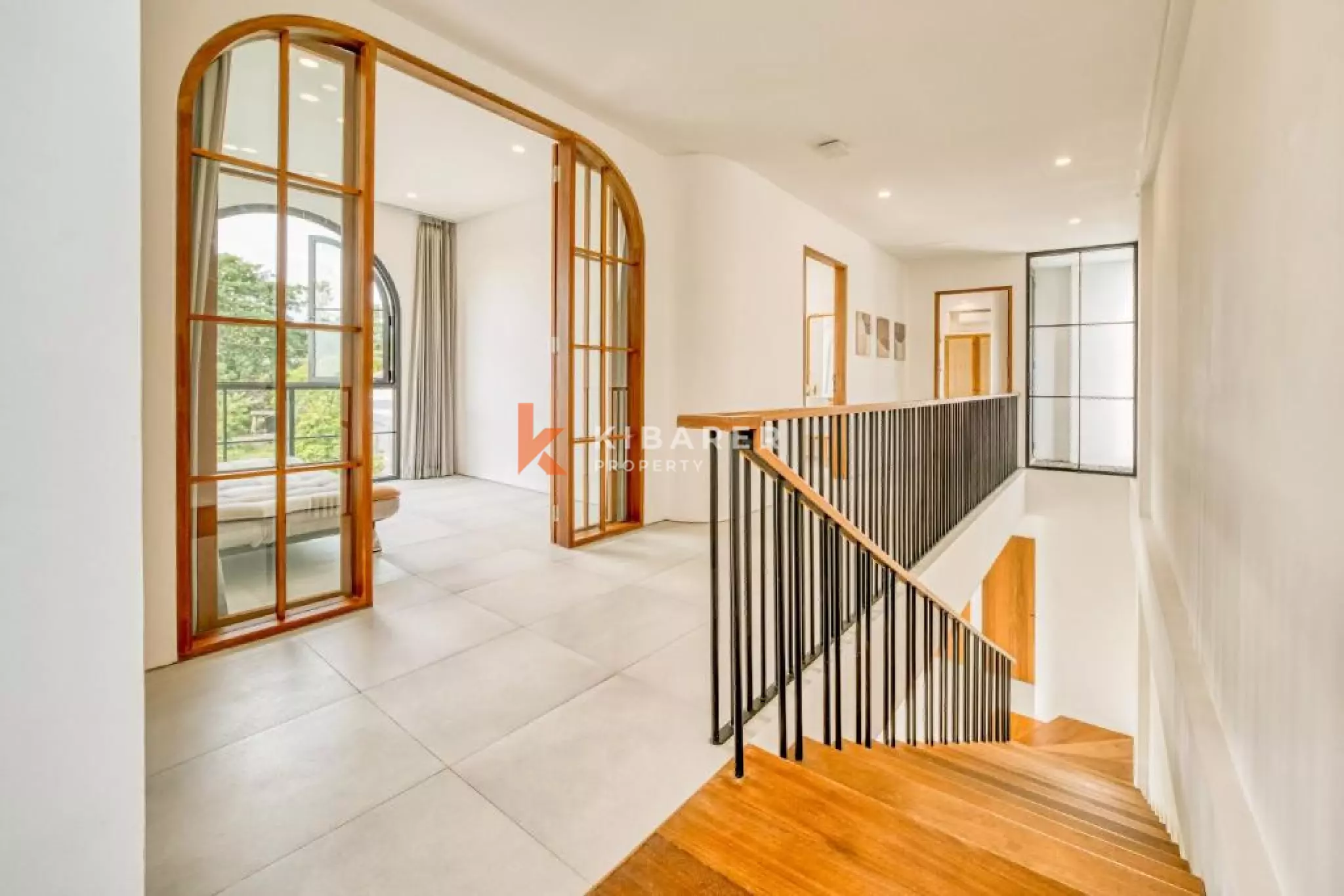 Modern Mediterranean Three-Bedroom Villa with Multifunctional Room in Pecatu (spcial price)