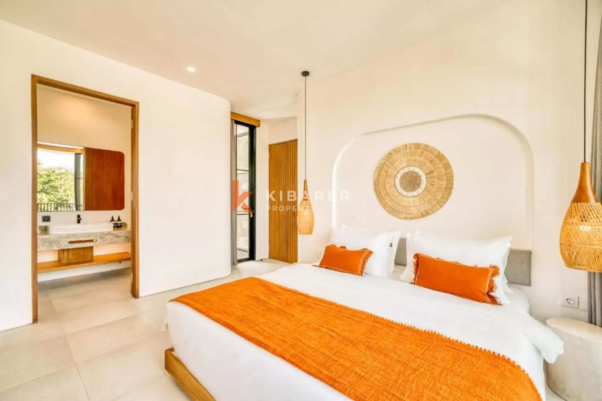 Modern Mediterranean Three-Bedroom Villa with Multifunctional Room in Pecatu (spcial price)