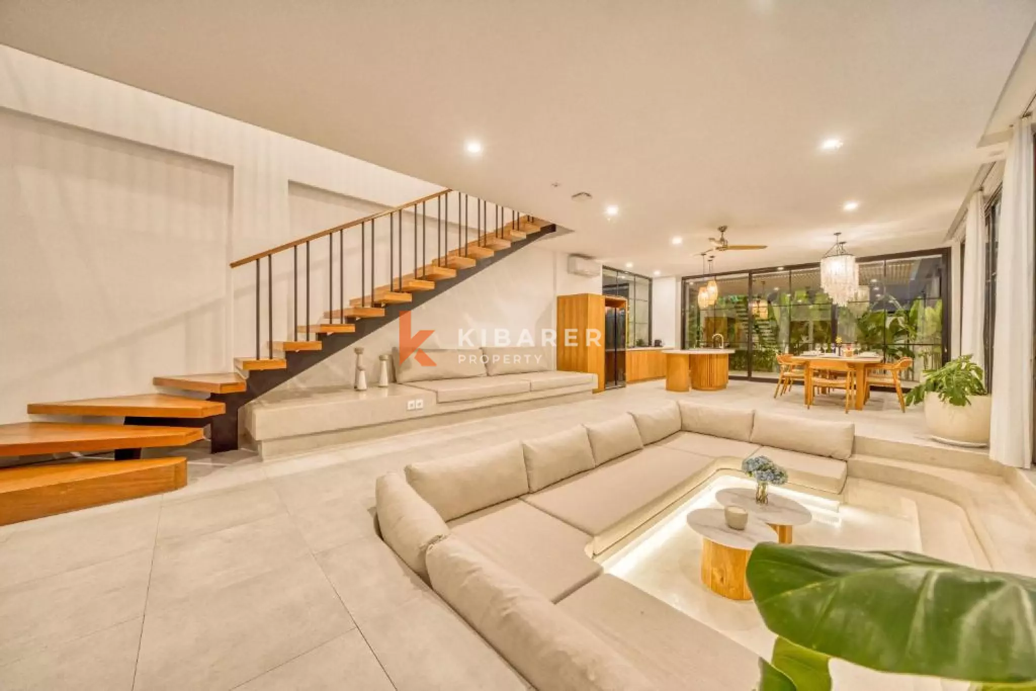 Modern Mediterranean Three-Bedroom Villa with Multifunctional Room in Pecatu (spcial price)