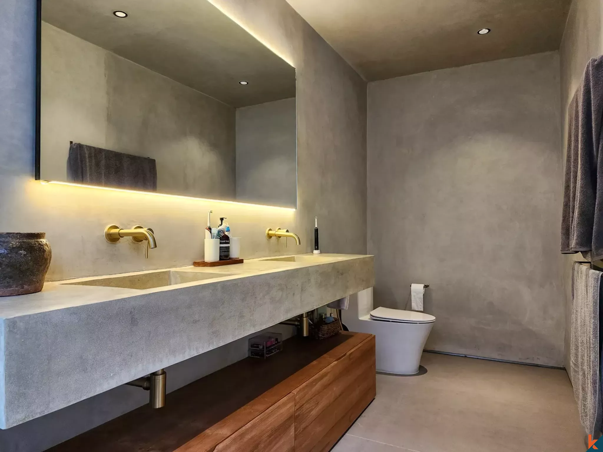 Brand new four bedrooms leasehold estate in Cepaka - Kaba Kaba