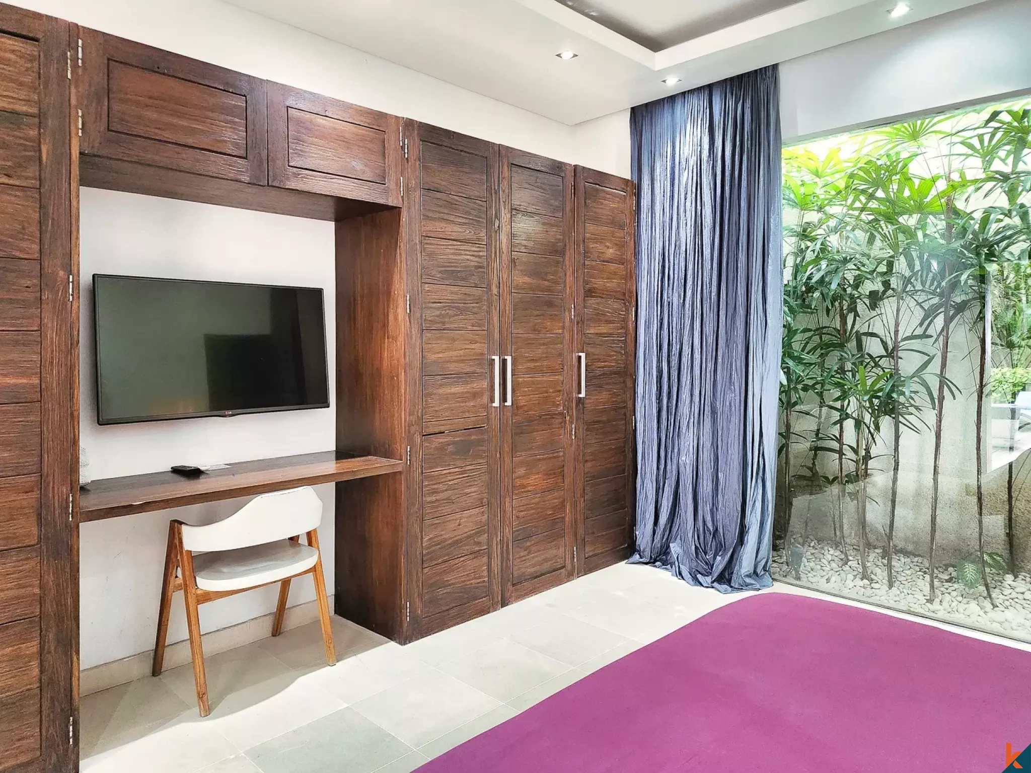 Charming Three Bedrooms Modern Villa for Lease in Seminyak
