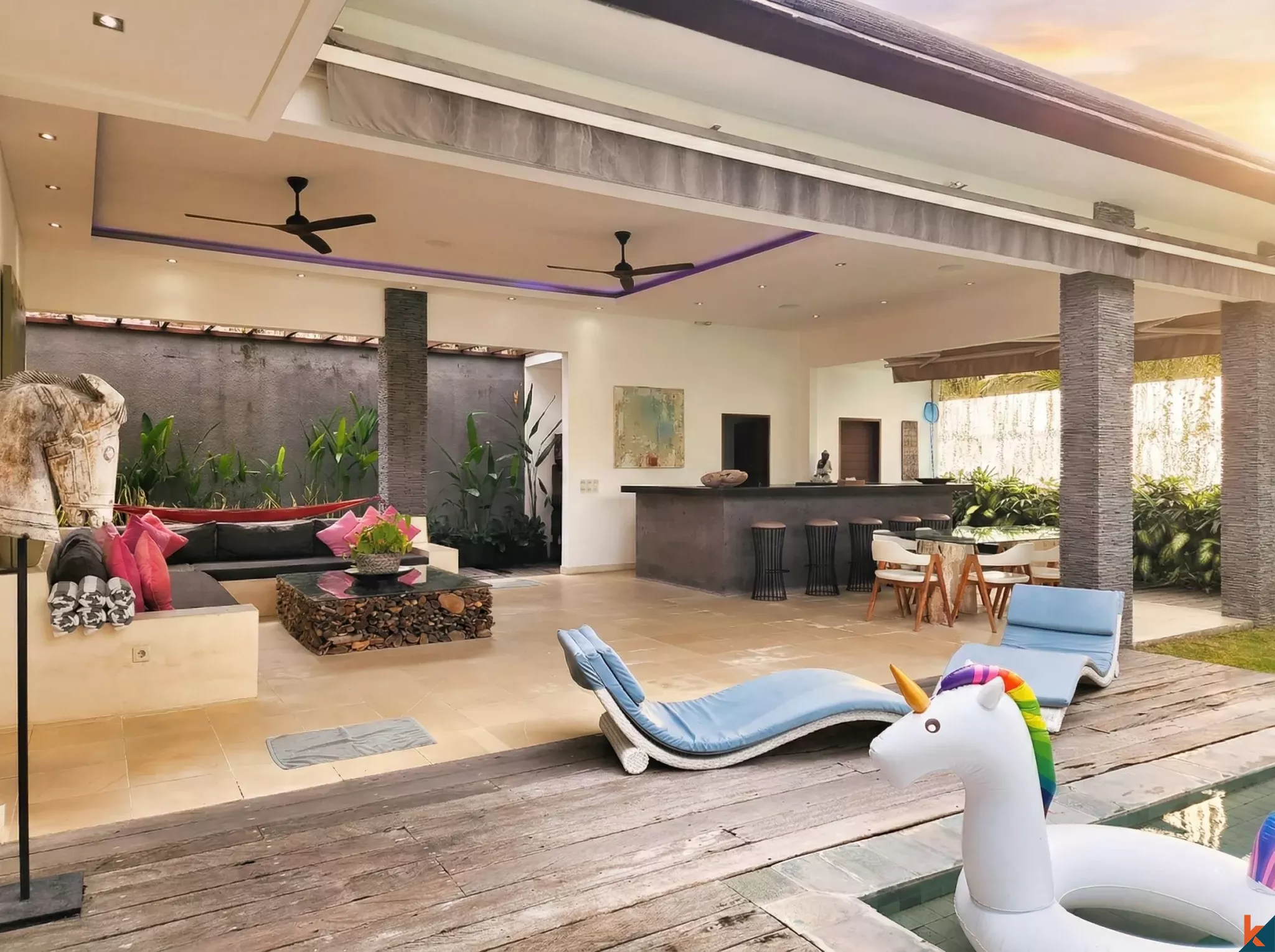 Charming Three Bedrooms Modern Villa for Lease in Seminyak