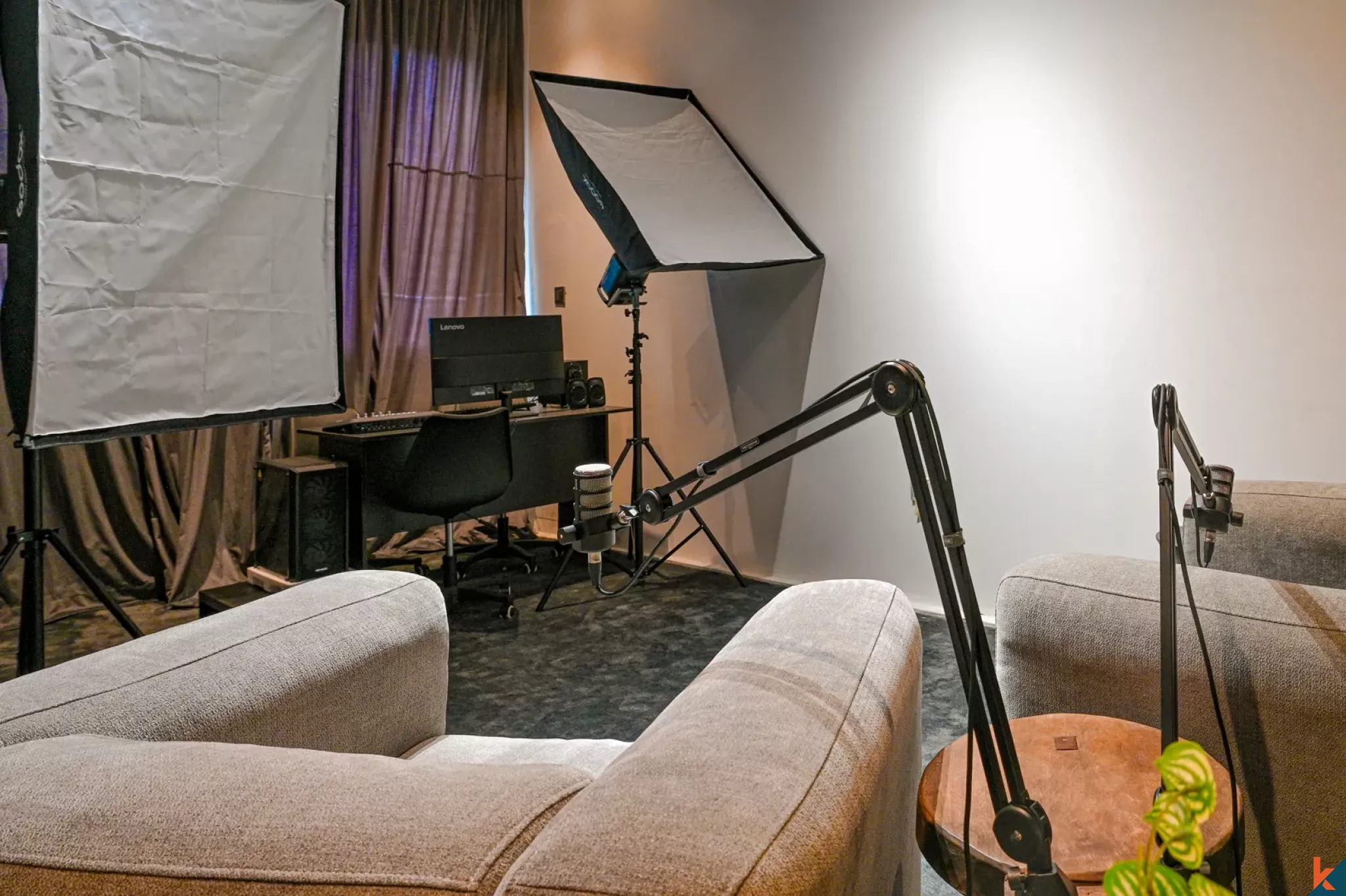 Dijual Penthouse Baru Dekat Pantai di Berawa