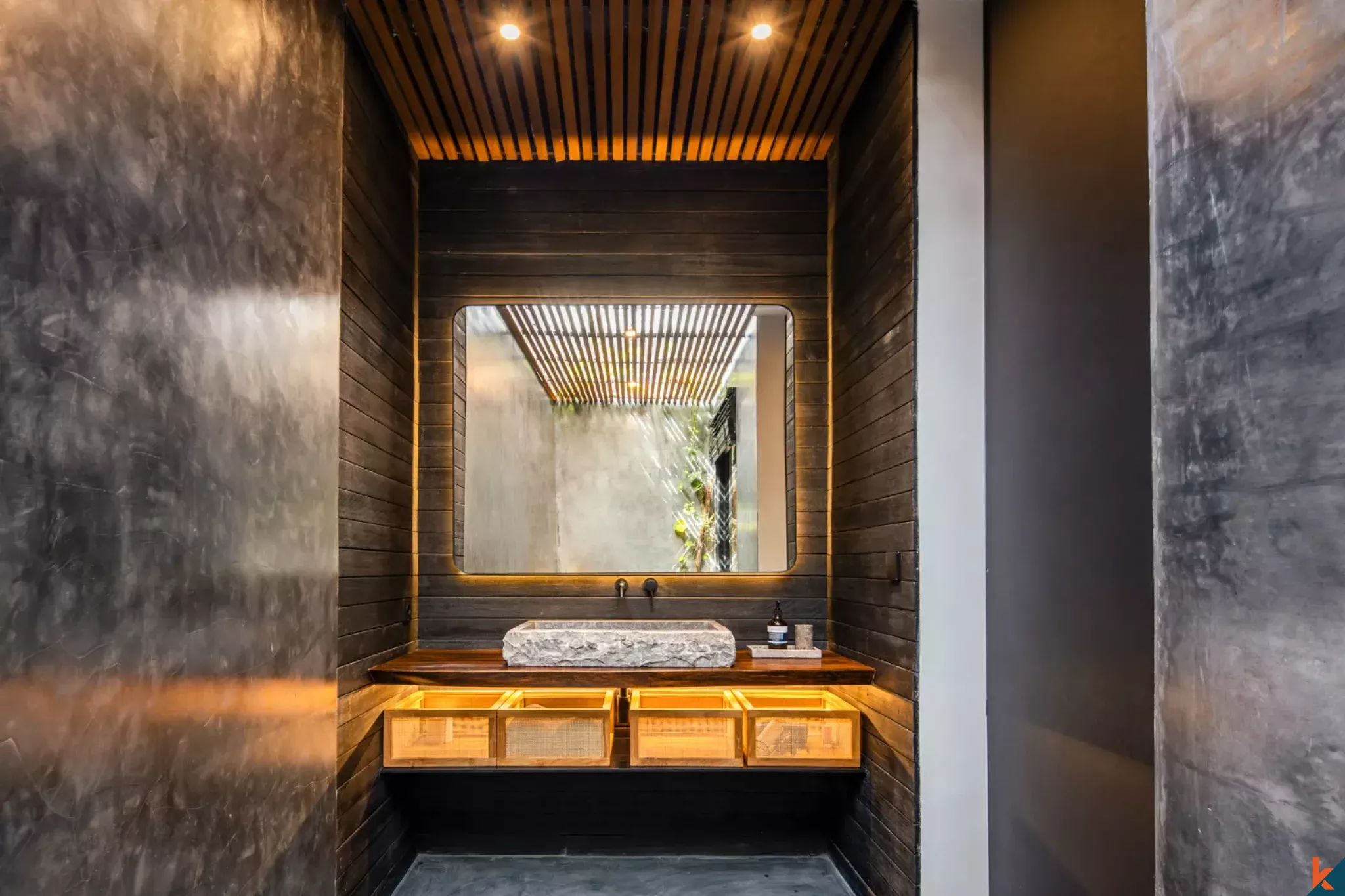 Luxury Four Bedroom Villa for Lease with Rice Field Views in Canggu