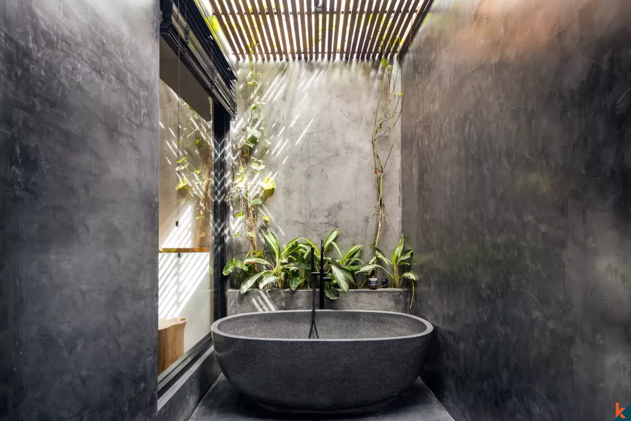 Luxury Four Bedroom Villa for Lease with Rice Field Views in Canggu