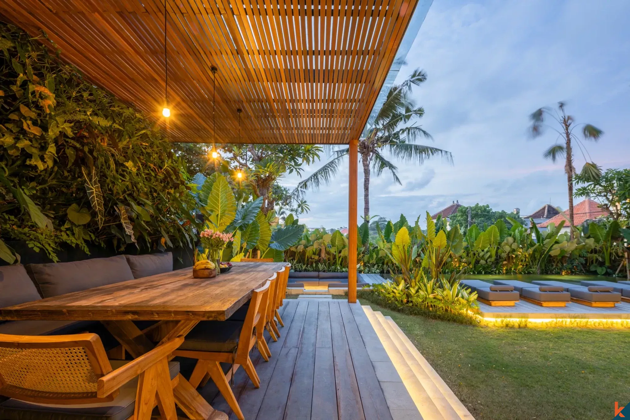 Luxury Four Bedroom Villa for Lease with Rice Field Views in Canggu
