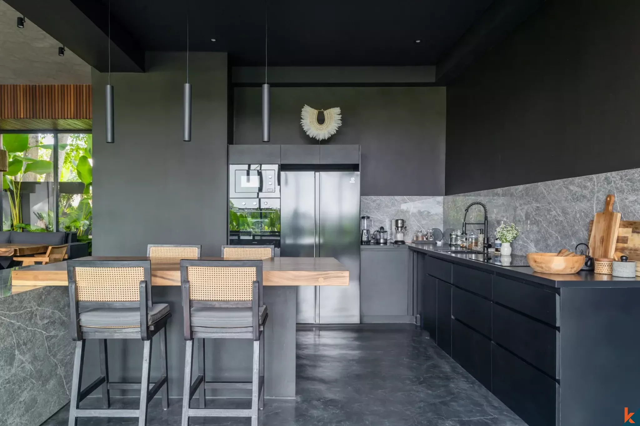 Luxury Four Bedroom Villa for Lease with Rice Field Views in Canggu