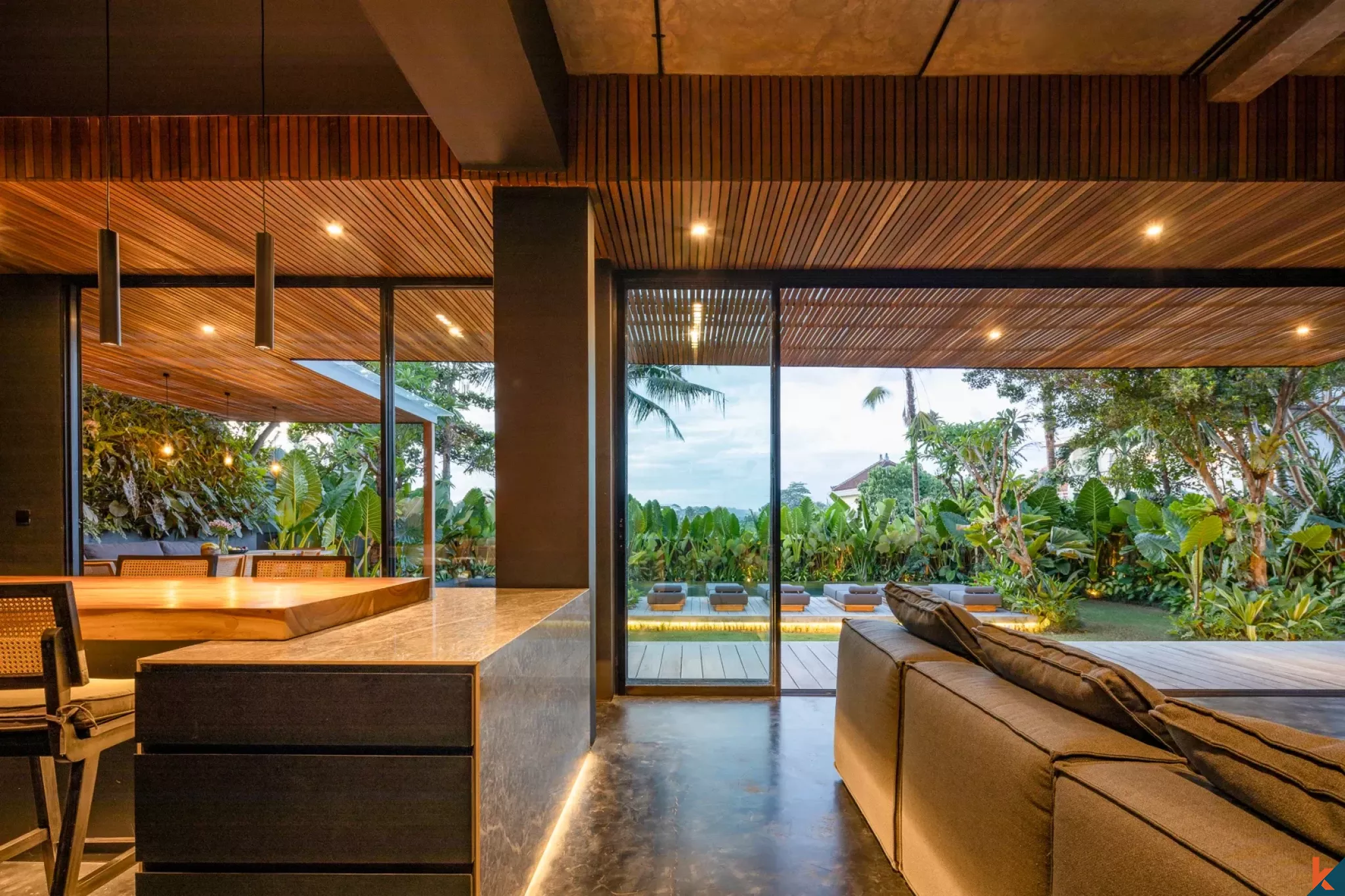 Luxury Four Bedroom Villa for Lease with Rice Field Views in Canggu