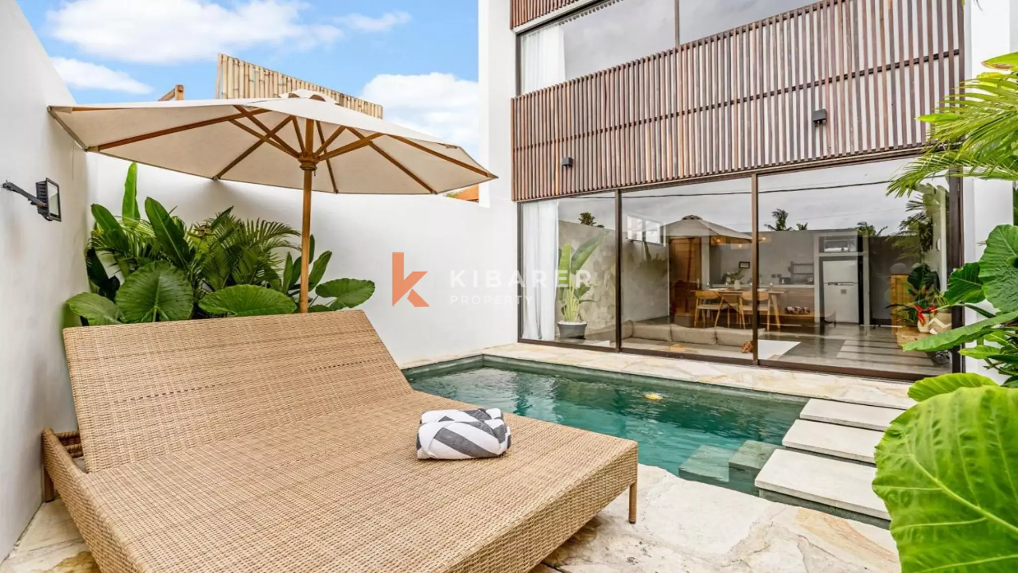 Contemporary One-Bedroom Pool Villa with Sunken Lounge in Canggu