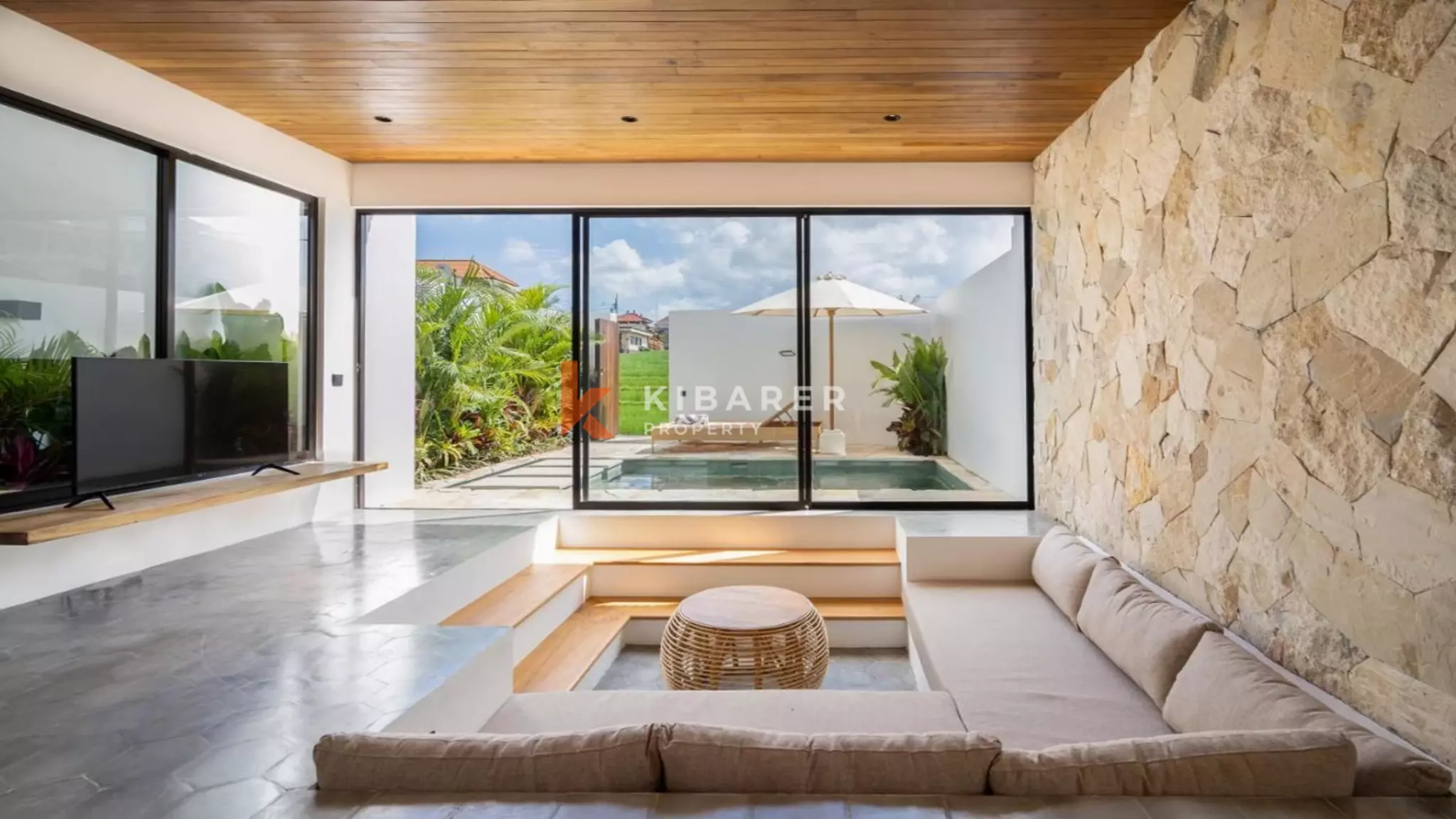Contemporary One-Bedroom Pool Villa with Sunken Lounge in Canggu
