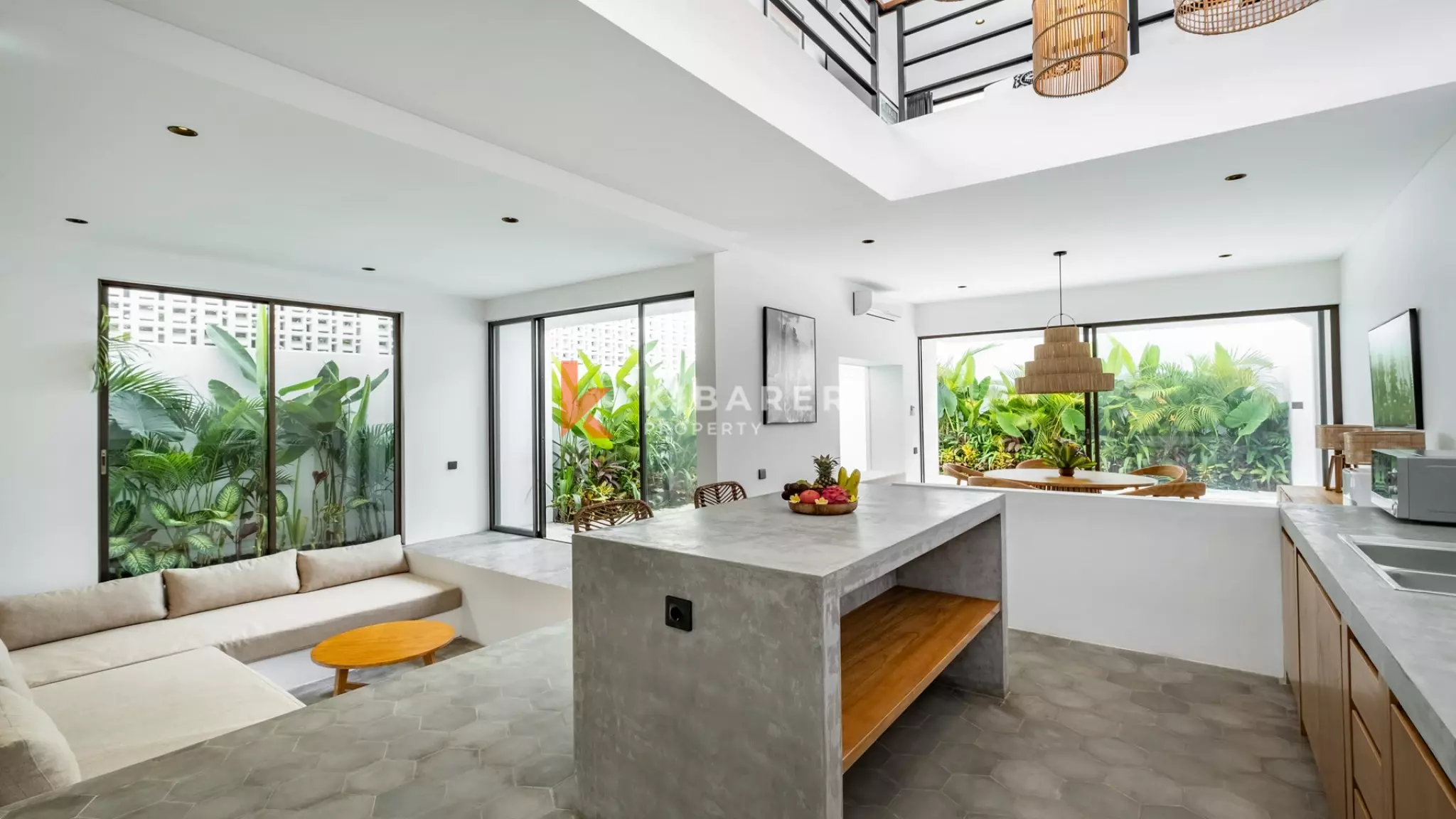 Elegant Tropical Two-Bedroom Pool Villa in Prime Canggu